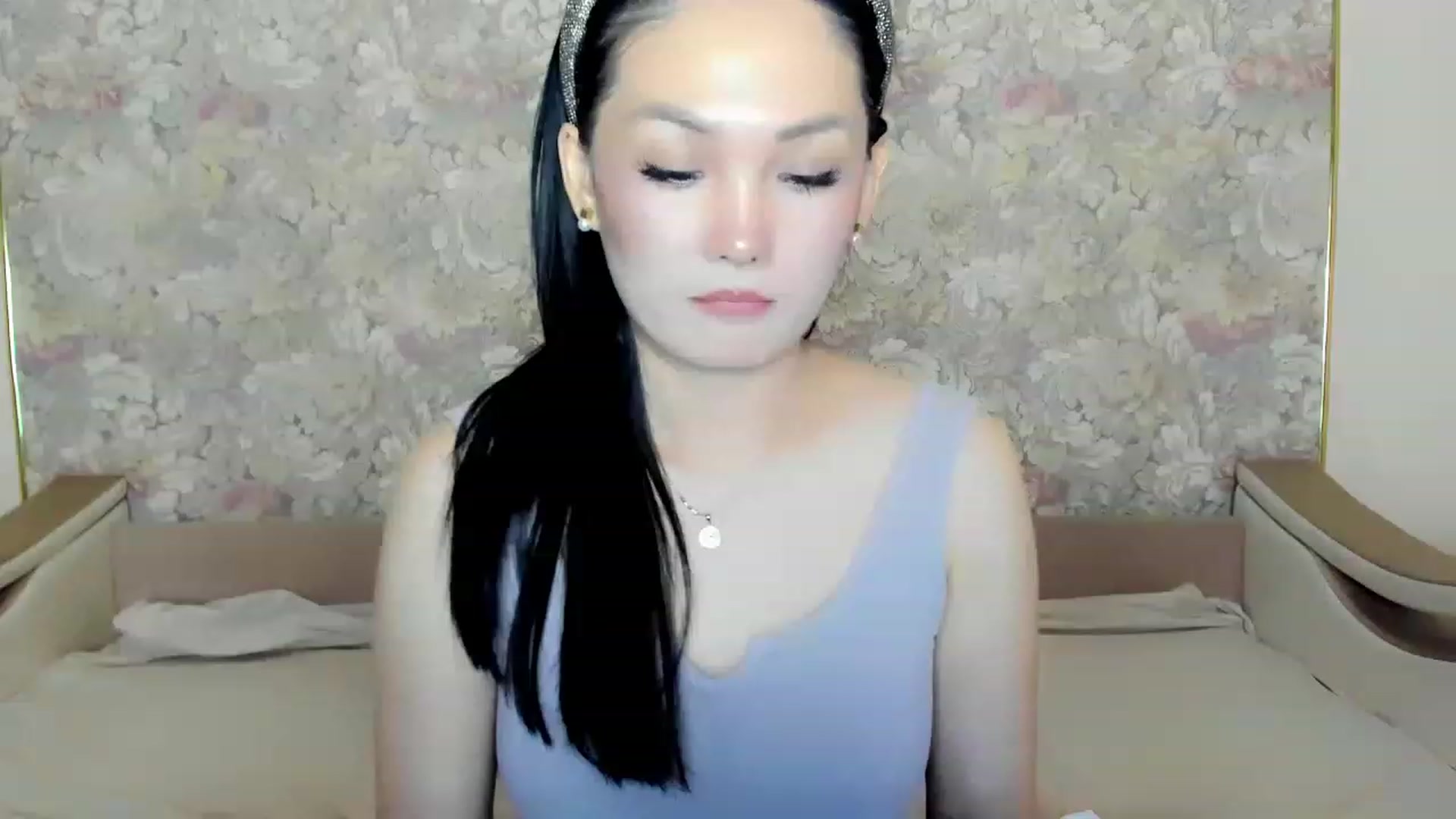 Gallery image thumbnail from Oiuysgdb's myfreecams stream on, 07/12/2023, 13:39 image 10 of 20