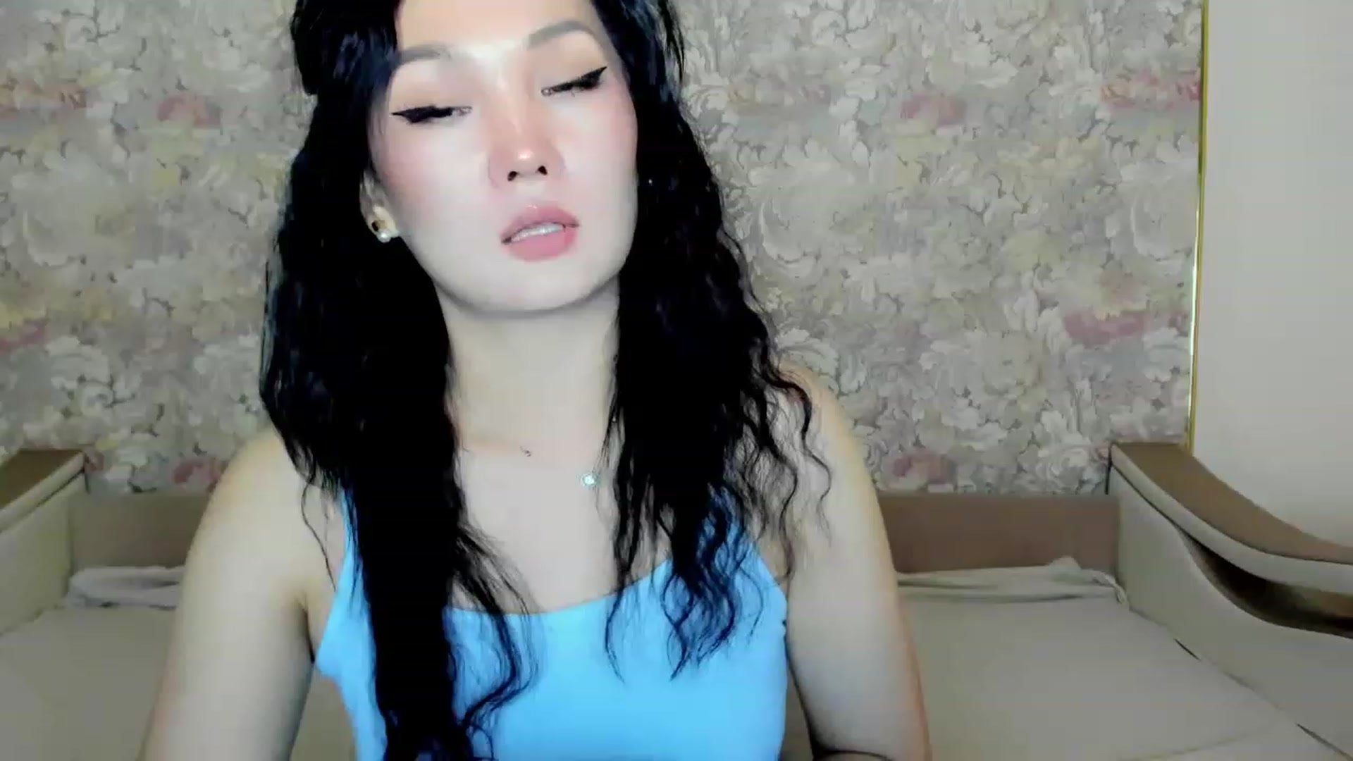 Gallery image thumbnail from Oiuysgdb's myfreecams stream on, 07/14/2023, 16:11 image 5 of 20