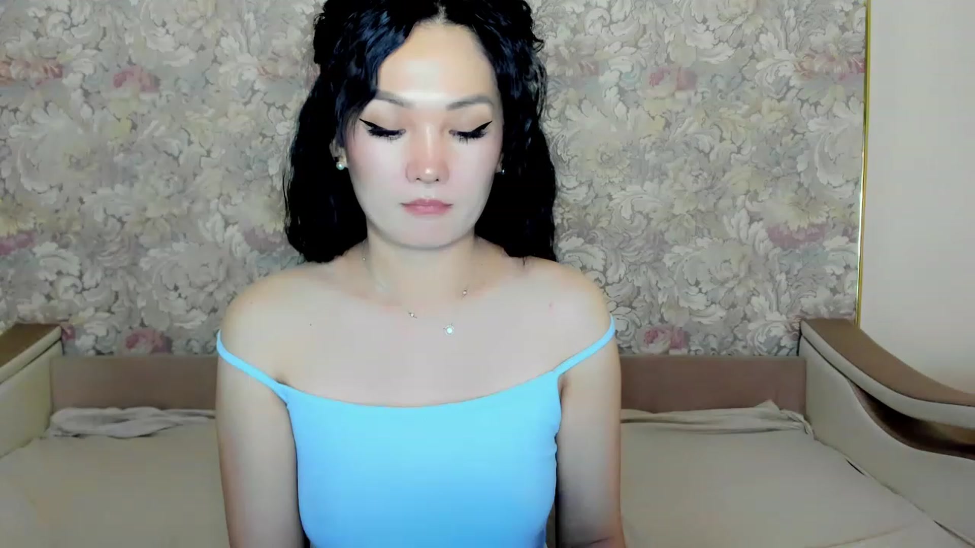 Gallery image thumbnail from Oiuysgdb's myfreecams stream on, 07/14/2023, 16:11 image 14 of 20