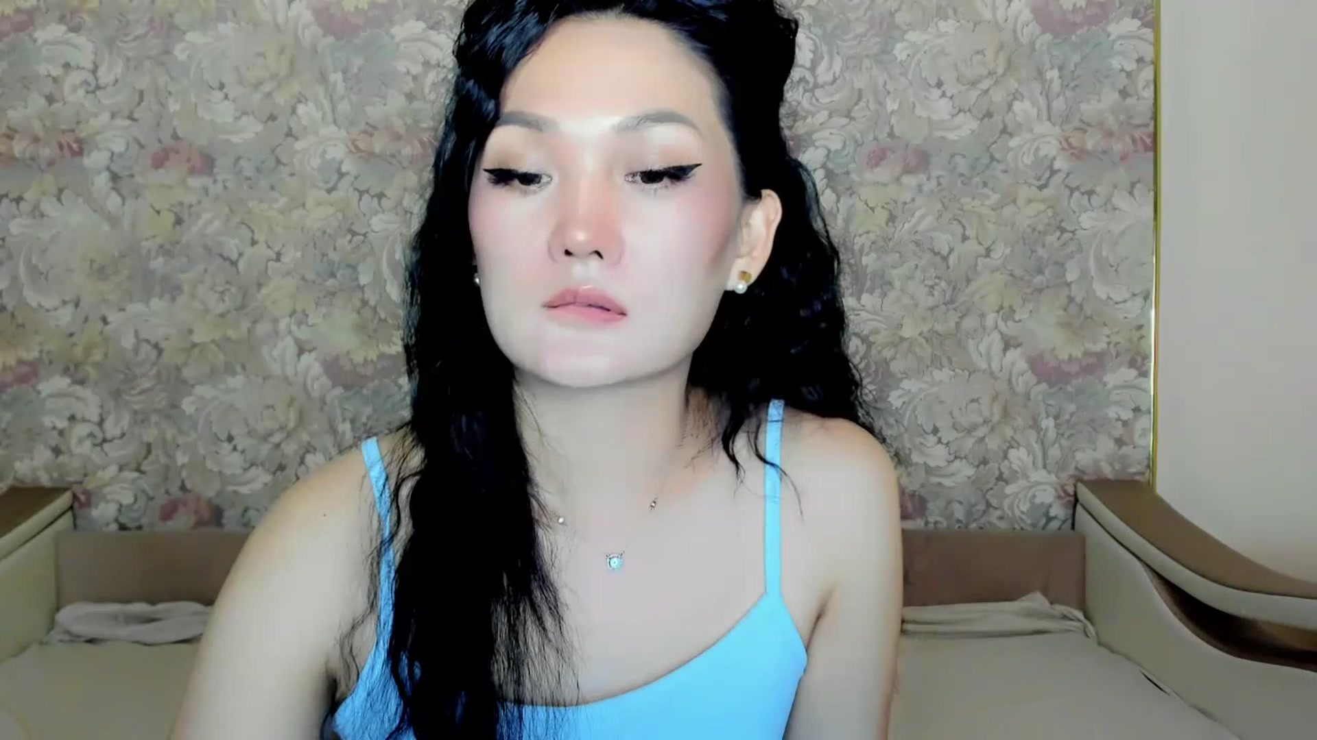 Gallery image thumbnail from Oiuysgdb's myfreecams stream on, 07/14/2023, 17:57 image 13 of 20