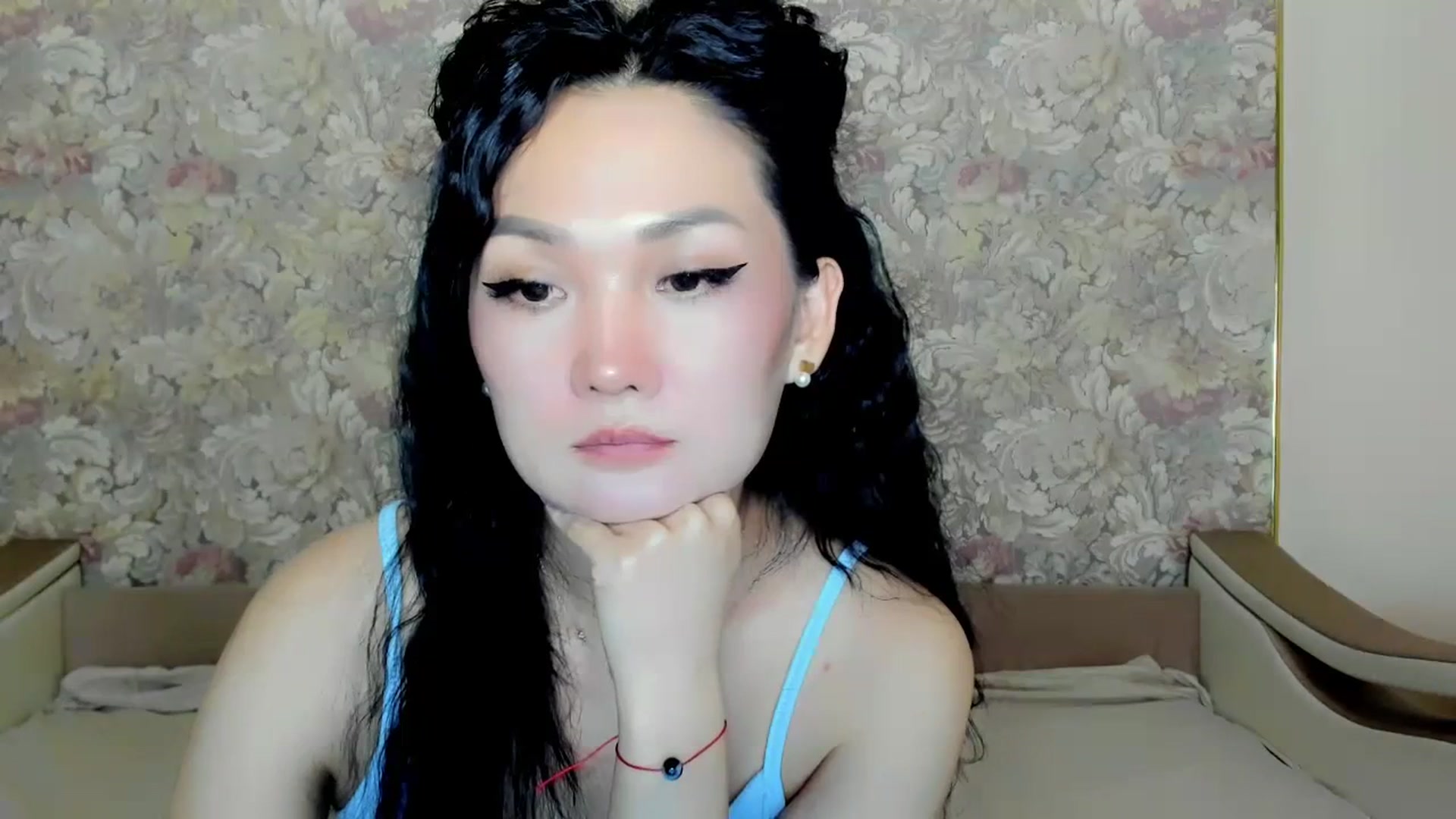 Gallery image thumbnail from Oiuysgdb's myfreecams stream on, 07/14/2023, 17:57 image 11 of 20