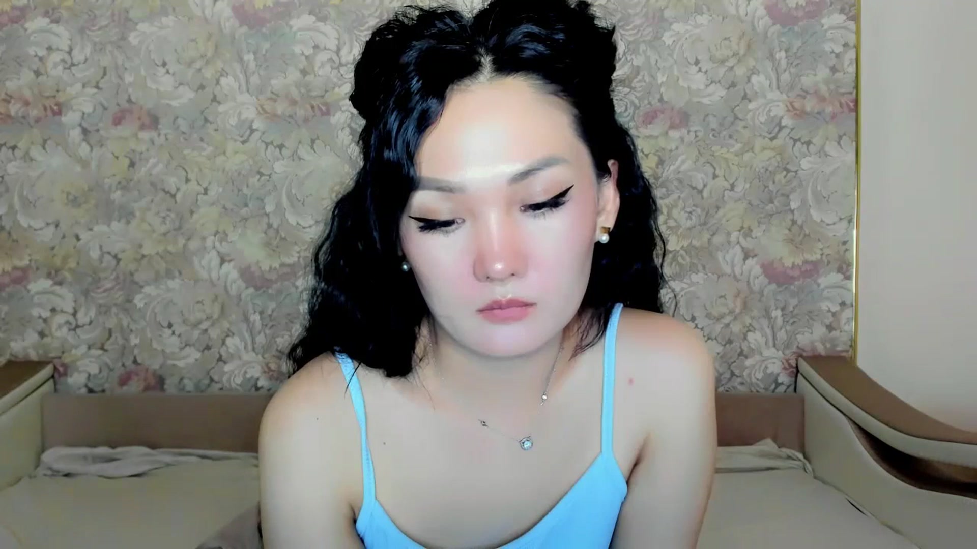 Gallery image thumbnail from Oiuysgdb's myfreecams stream on, 07/14/2023, 17:57 image 18 of 20