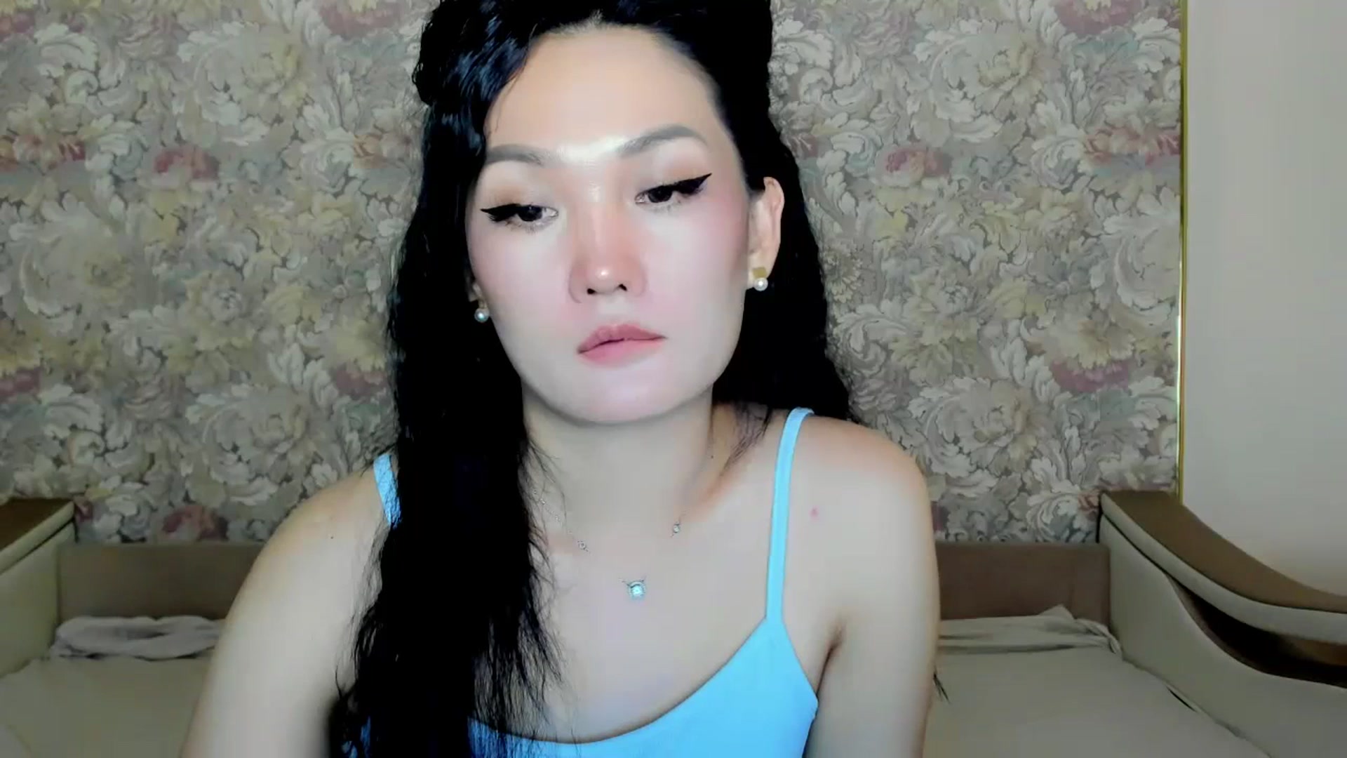 Gallery image thumbnail from Oiuysgdb's myfreecams stream on, 07/14/2023, 17:57 image 8 of 20