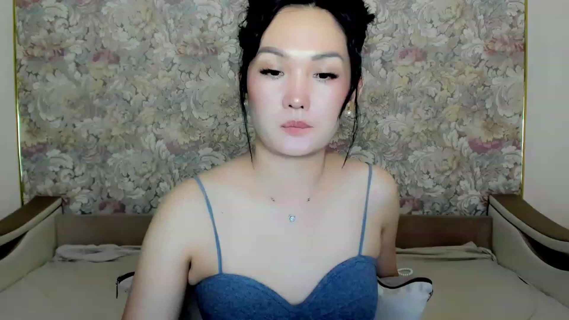 Gallery image thumbnail from Oiuysgdb's myfreecams stream on, 07/15/2023, 13:07 image 13 of 20