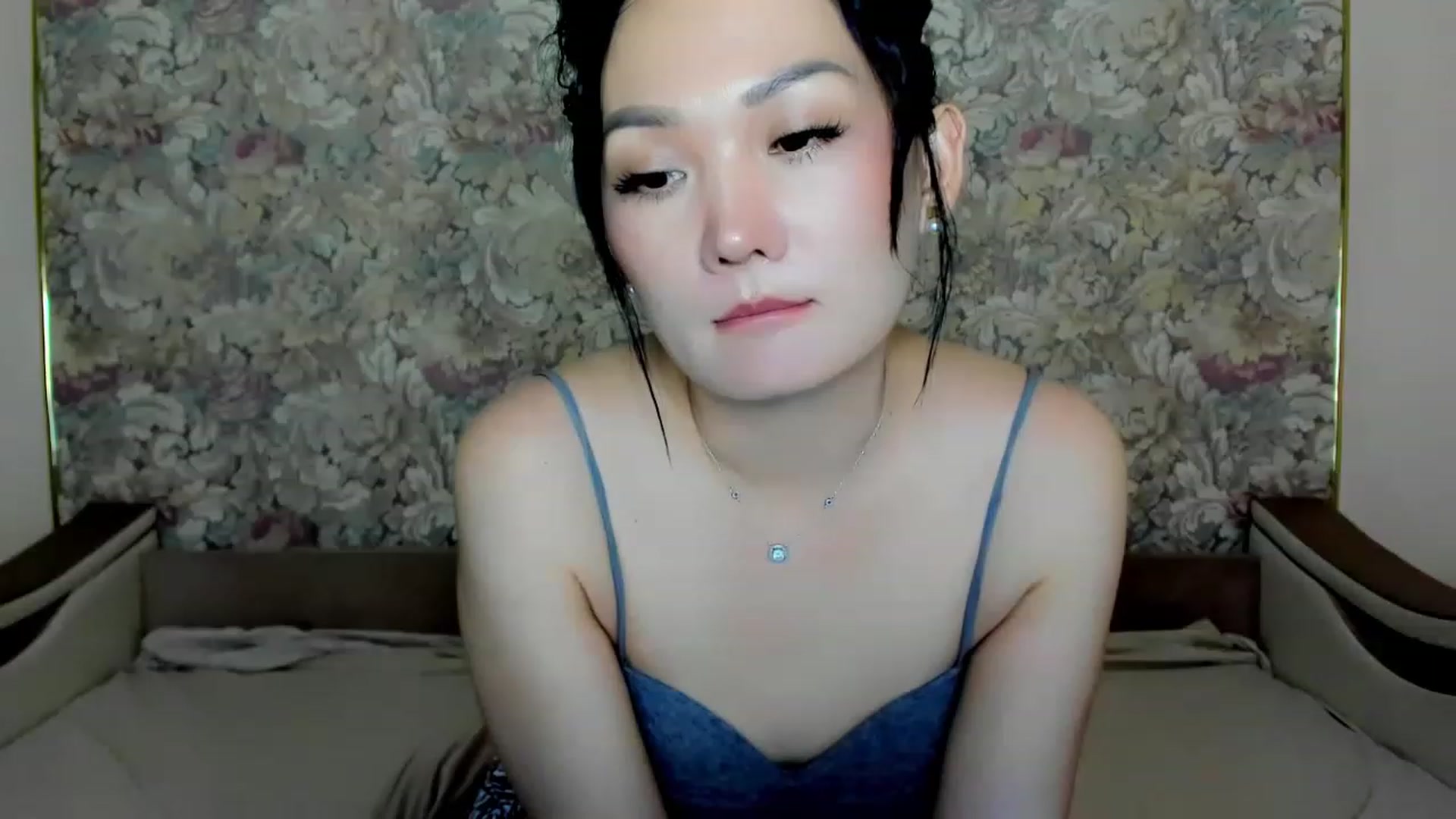 Gallery image thumbnail from Oiuysgdb's myfreecams stream on, 07/15/2023, 13:07 image 14 of 20