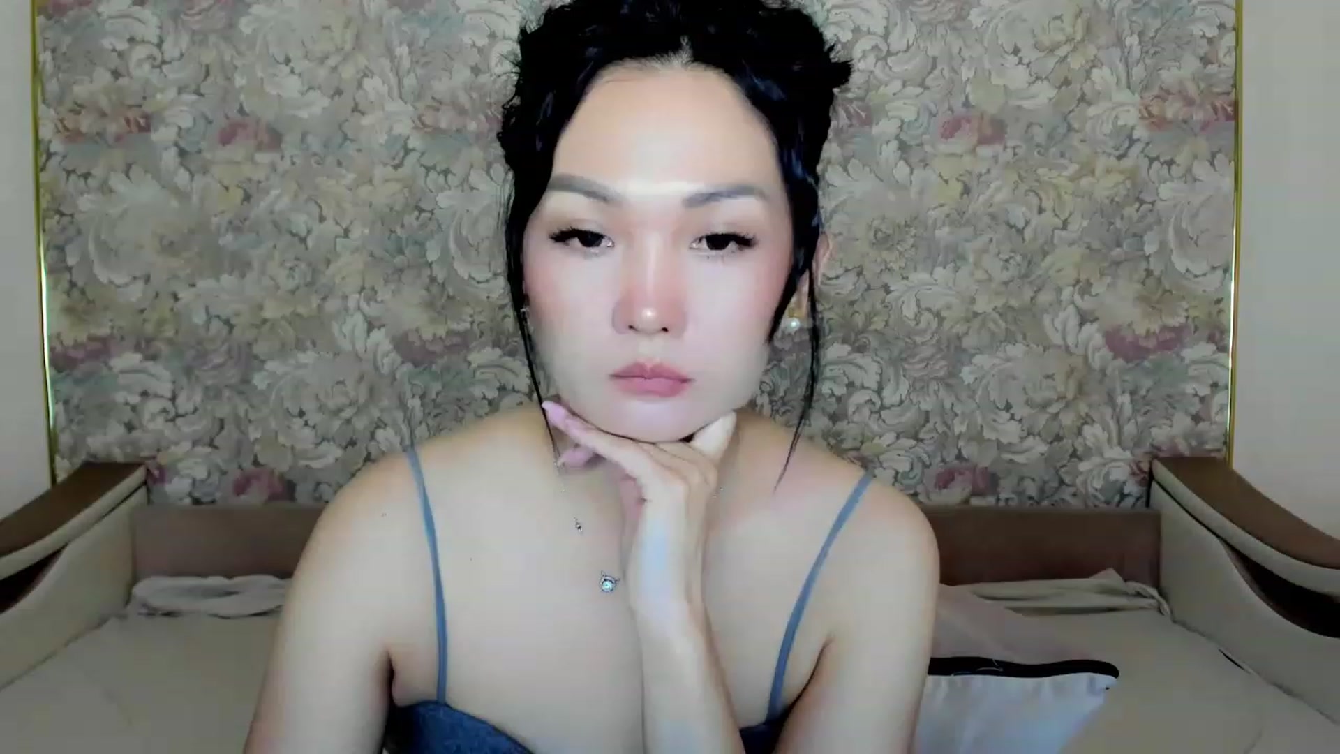 Gallery image thumbnail from Oiuysgdb's myfreecams stream on, 07/15/2023, 13:07 image 3 of 20