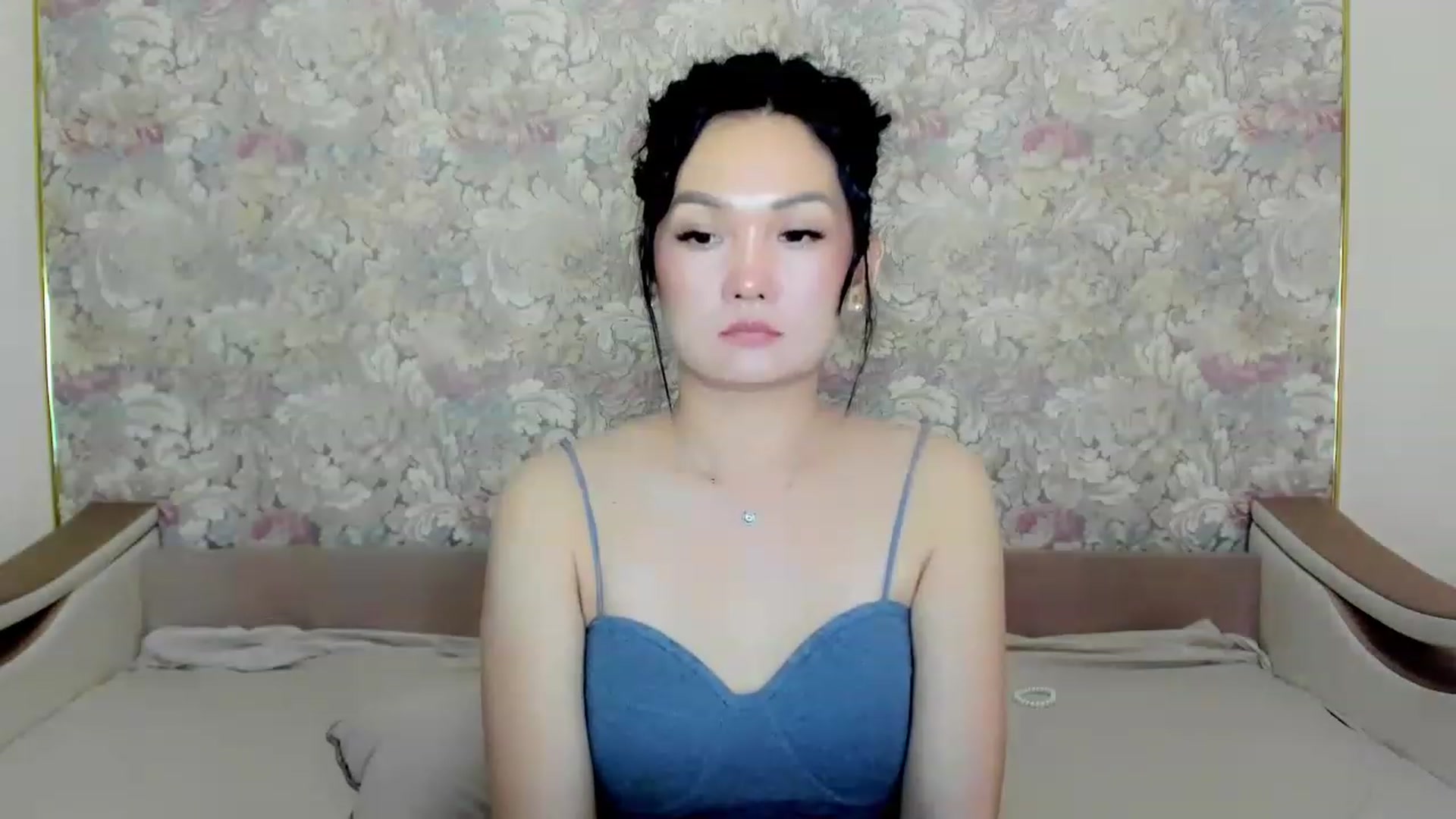 Gallery image thumbnail from Oiuysgdb's myfreecams stream on, 07/15/2023, 13:07 image 16 of 20