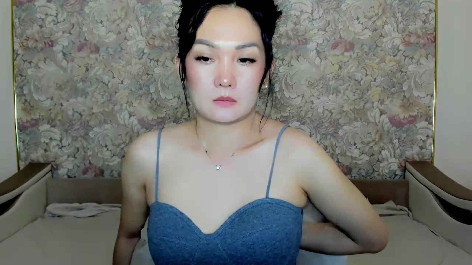 Gallery image thumbnail from Oiuysgdb's myfreecams stream on, 07/15/2023, 14:33 image 4 of 20