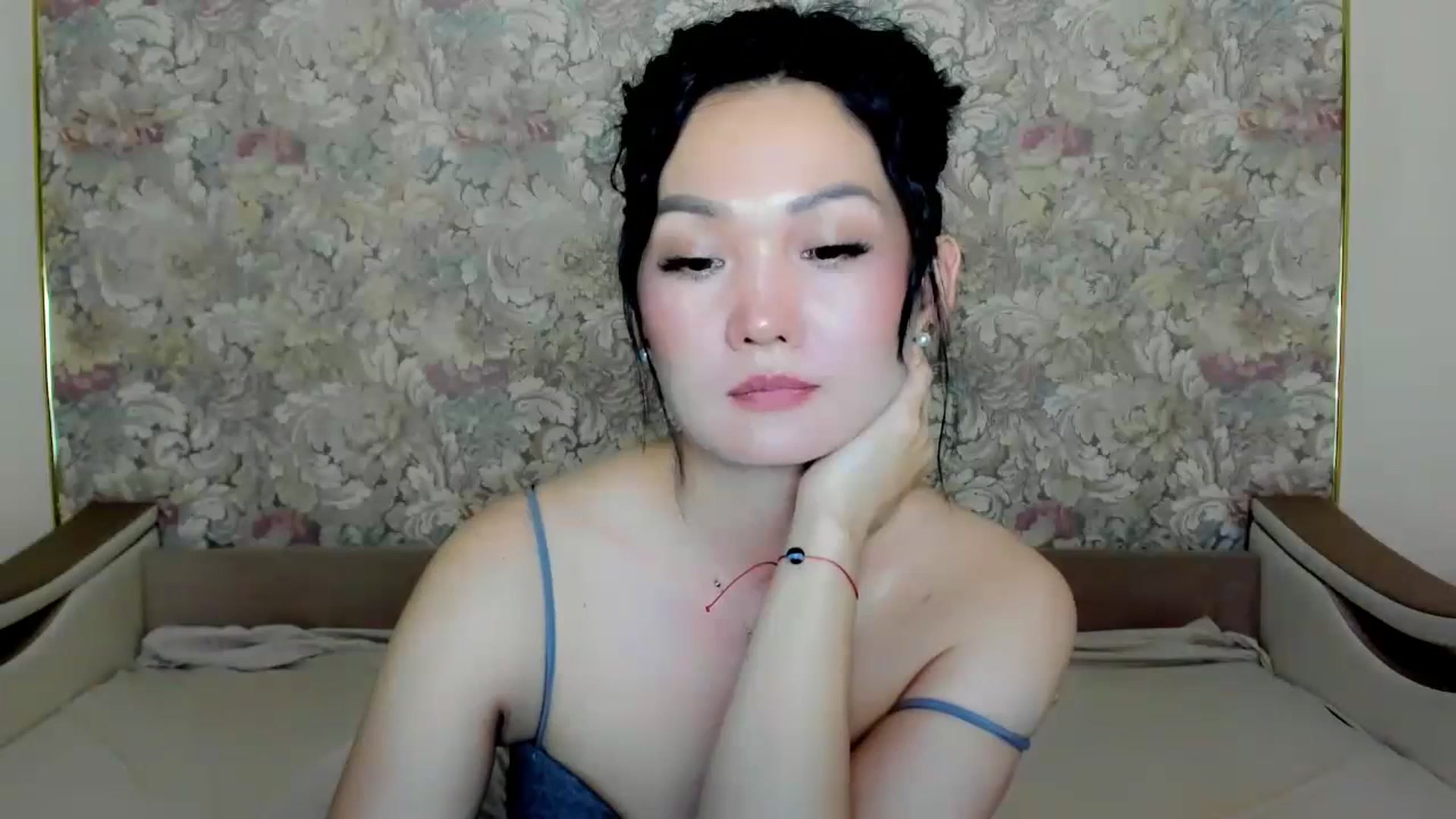 Gallery image thumbnail from Oiuysgdb's myfreecams stream on, 07/15/2023, 16:08 image 5 of 20