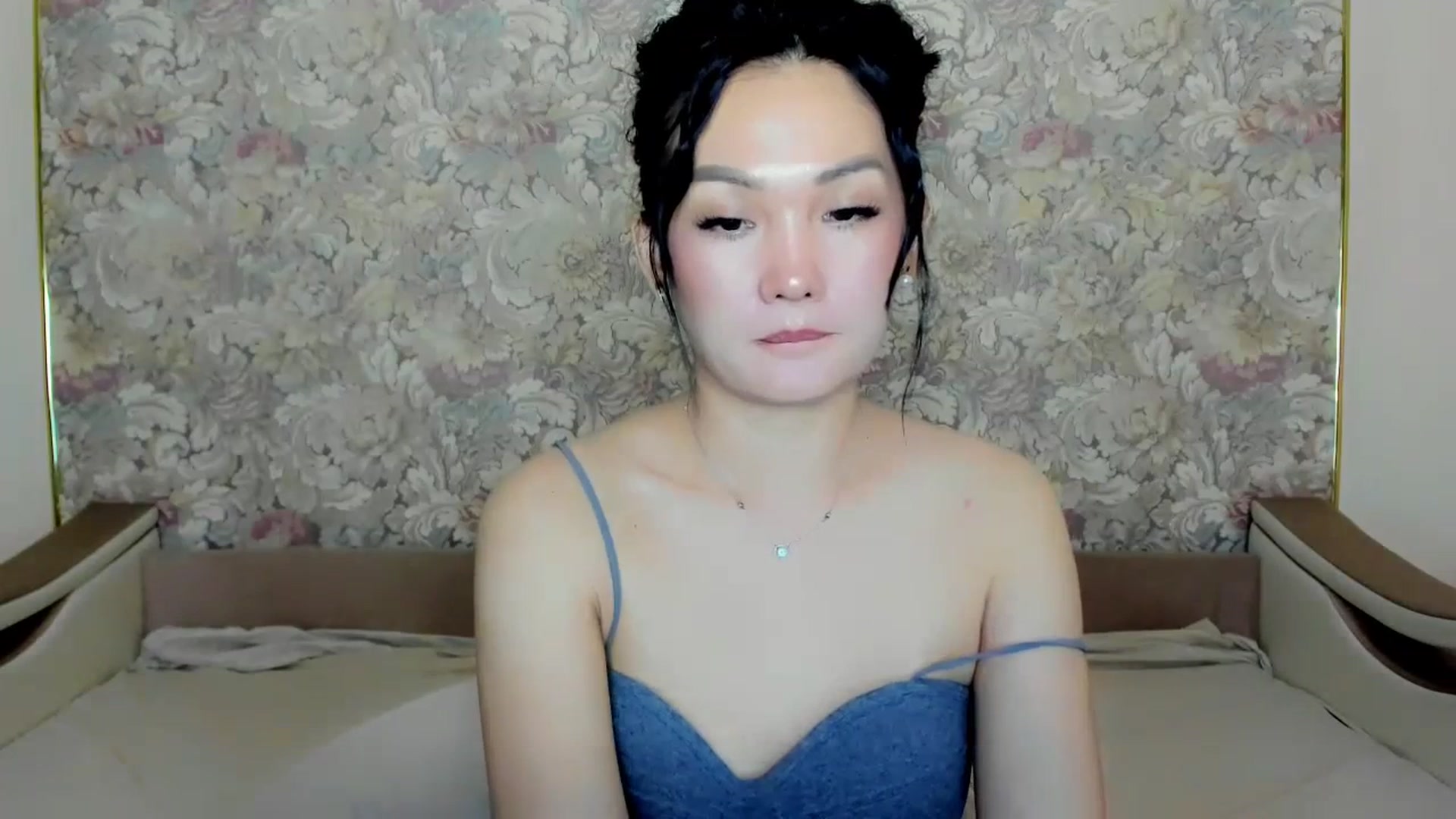 Gallery image thumbnail from Oiuysgdb's myfreecams stream on, 07/15/2023, 16:08 image 2 of 20