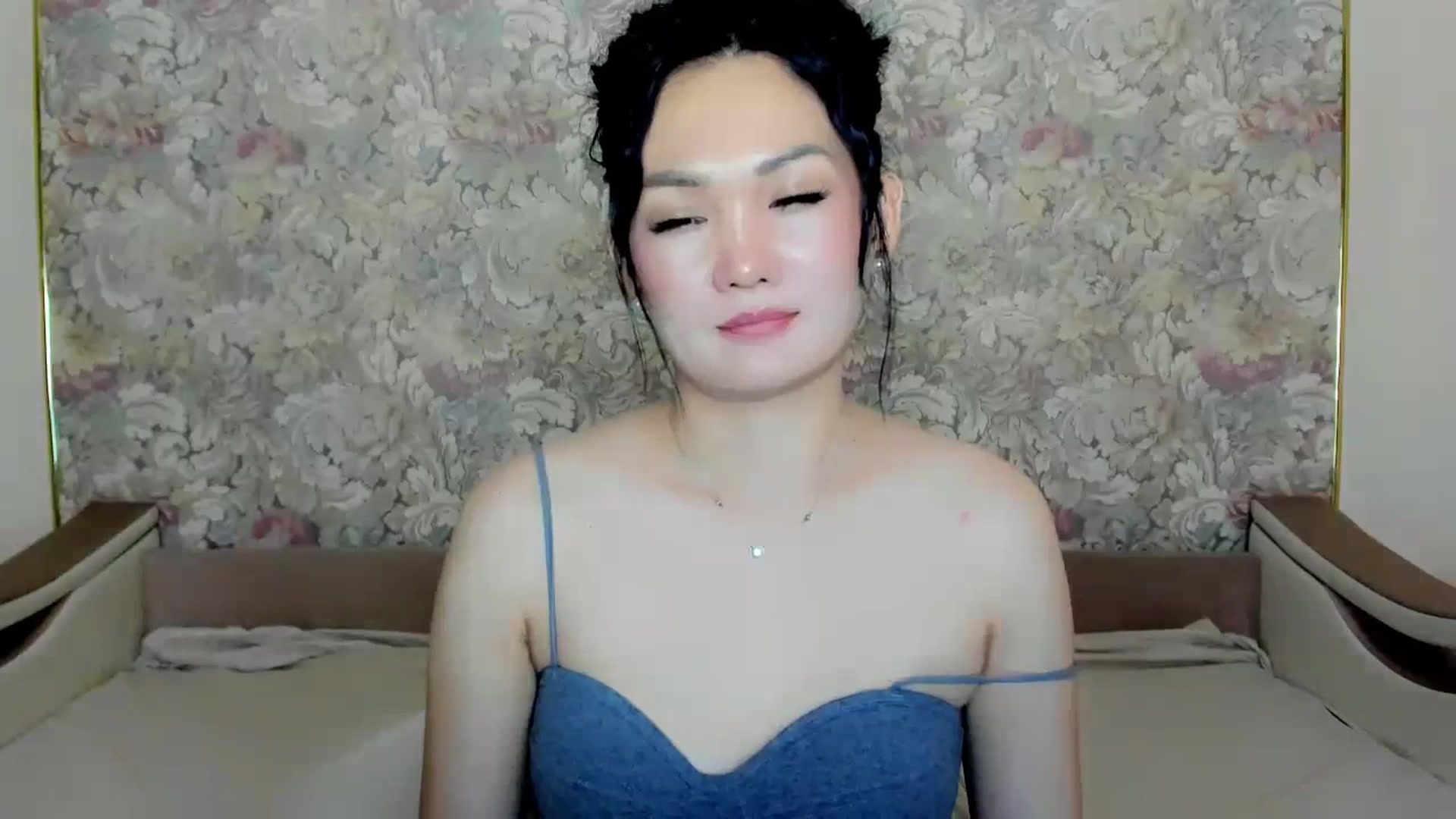 Gallery image thumbnail from Oiuysgdb's myfreecams stream on, 07/15/2023, 16:08 image 4 of 20