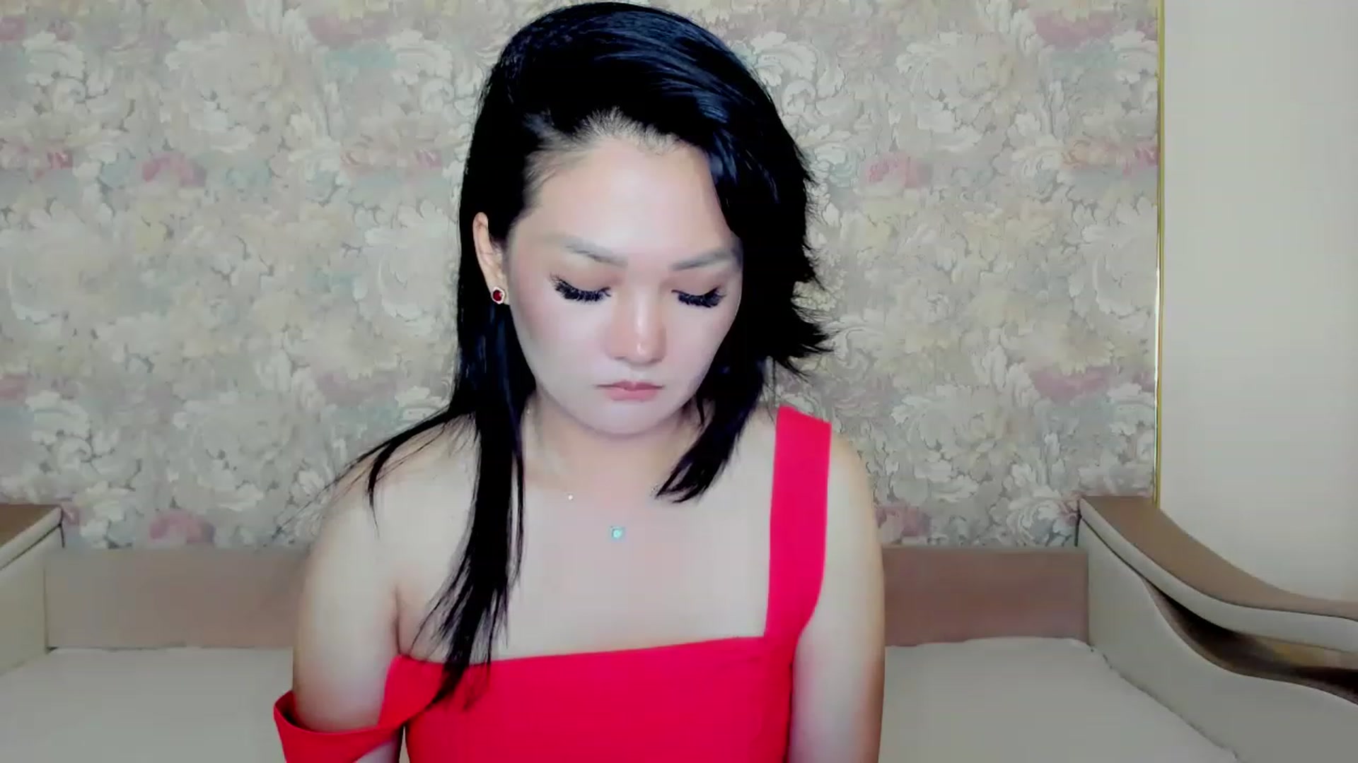 Gallery image thumbnail from Oiuysgdb's myfreecams stream on, 07/28/2023, 15:49 image 18 of 20