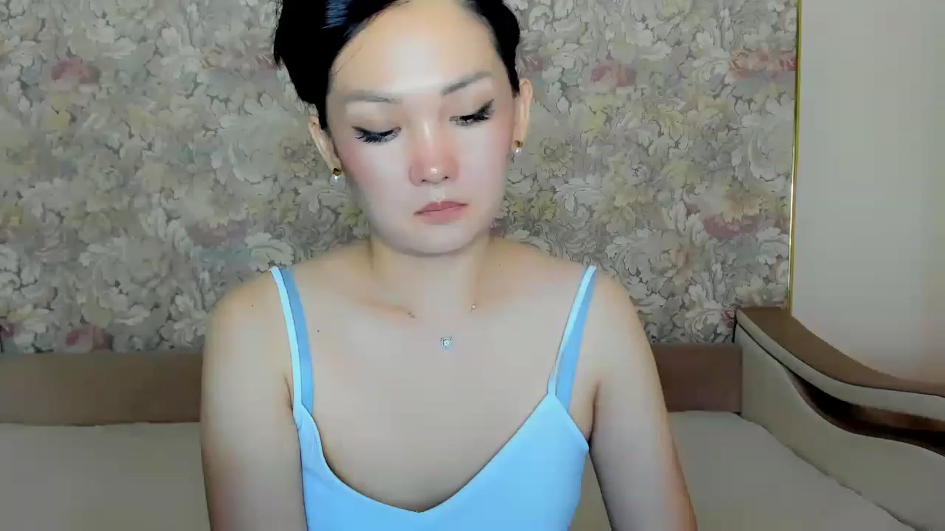 Gallery image thumbnail from Oiuysgdb's myfreecams stream on, 08/23/2023, 16:18 image 5 of 20
