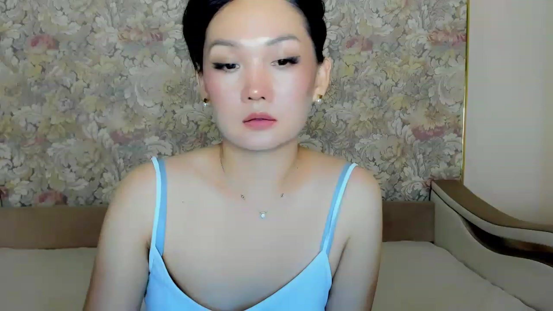 Gallery image thumbnail from Oiuysgdb's myfreecams stream on, 08/23/2023, 16:18 image 15 of 20