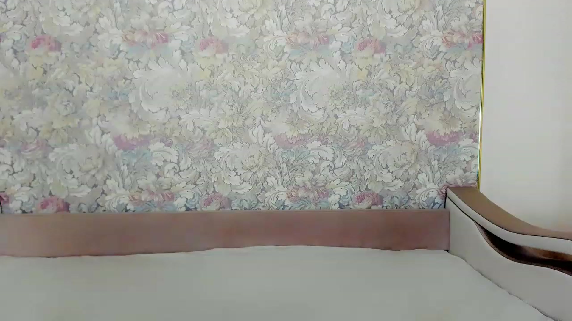 Gallery image thumbnail from Oiuysgdb's myfreecams stream on, 08/23/2023, 16:18 image 14 of 20