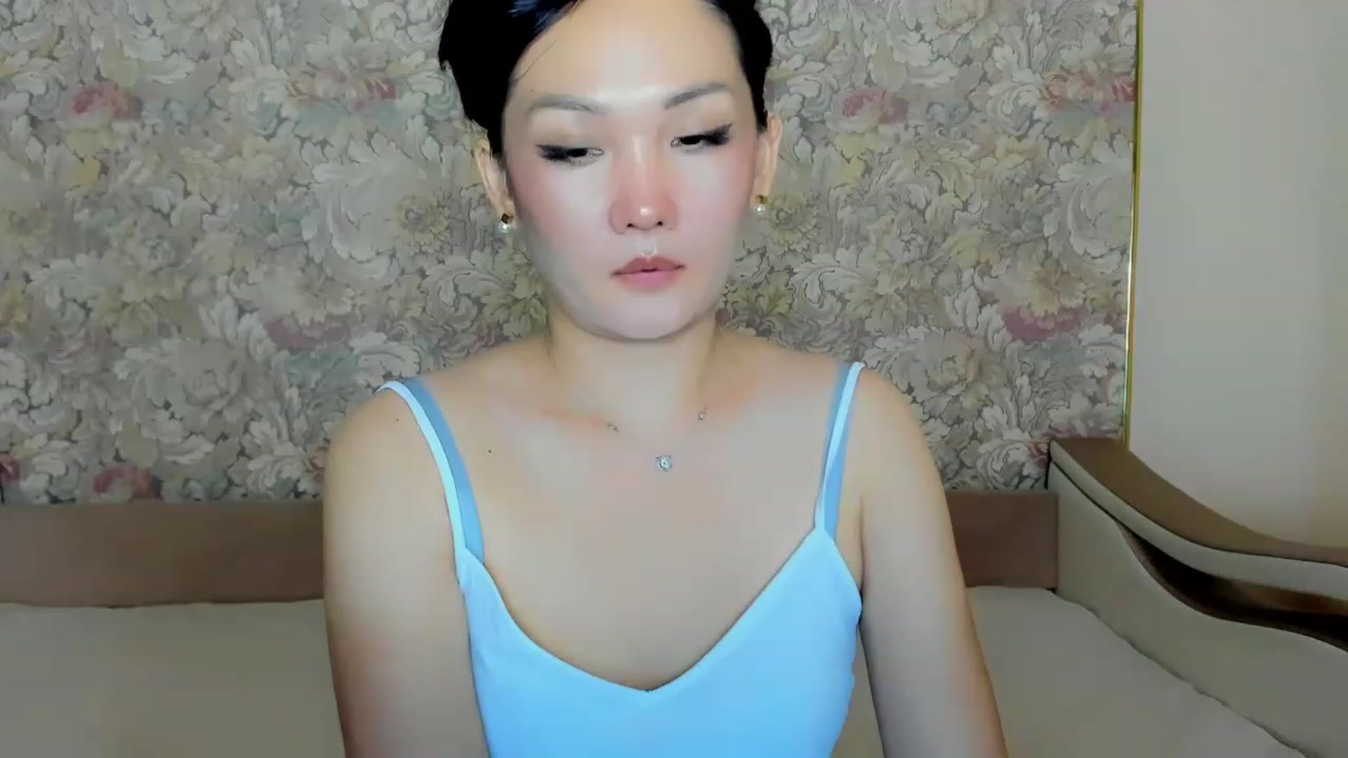 Gallery image thumbnail from Oiuysgdb's myfreecams stream on, 08/23/2023, 16:18 image 12 of 20