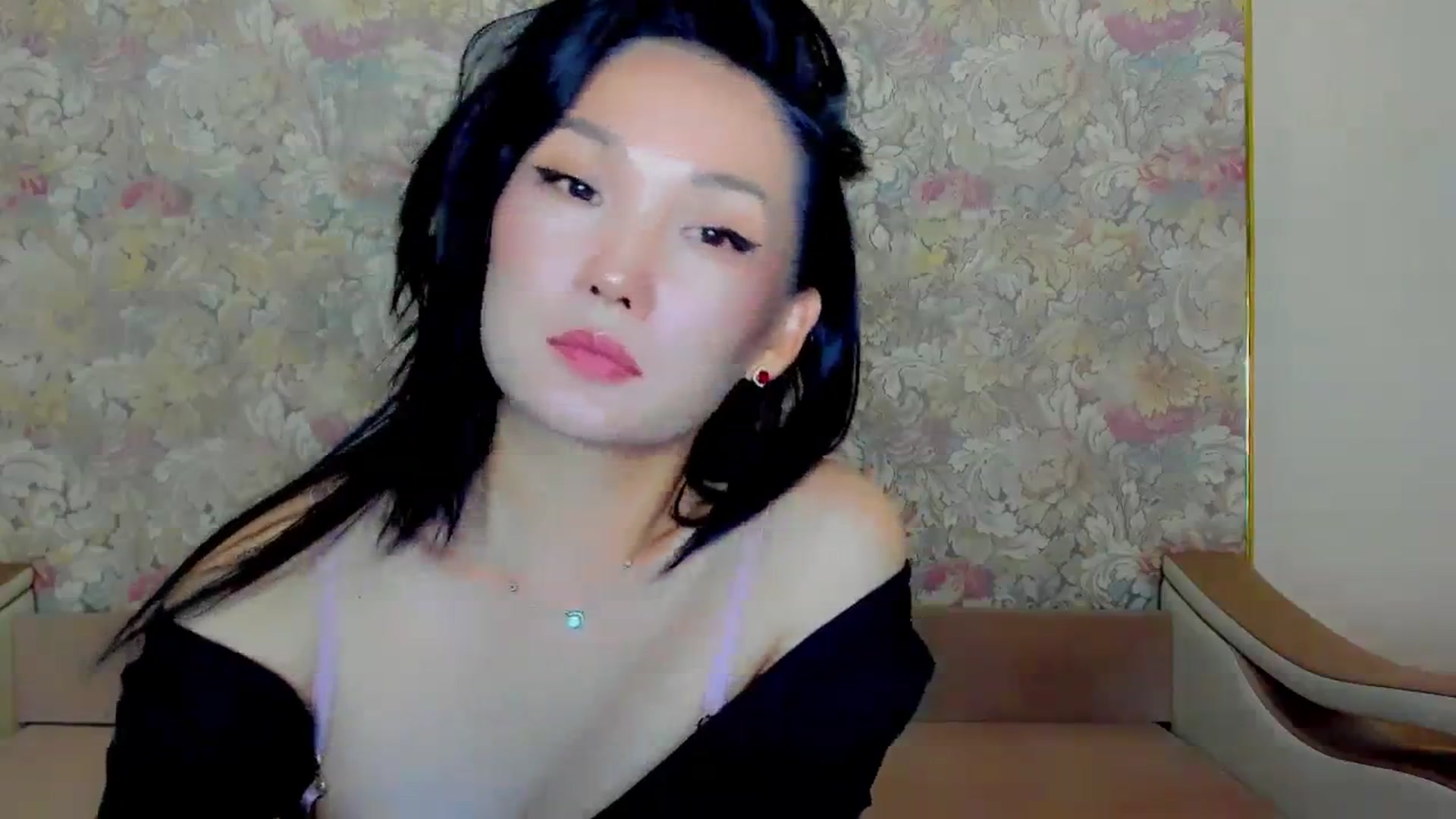 Gallery image thumbnail from Oiuysgdb's myfreecams stream on, 08/27/2023, 16:09 image 20 of 20
