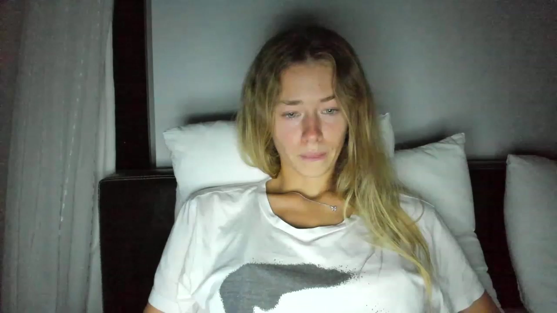 Gallery image thumbnail from Oksanafedorov's myfreecams stream on, 11/20/2022, 20:43 image 10 of 20