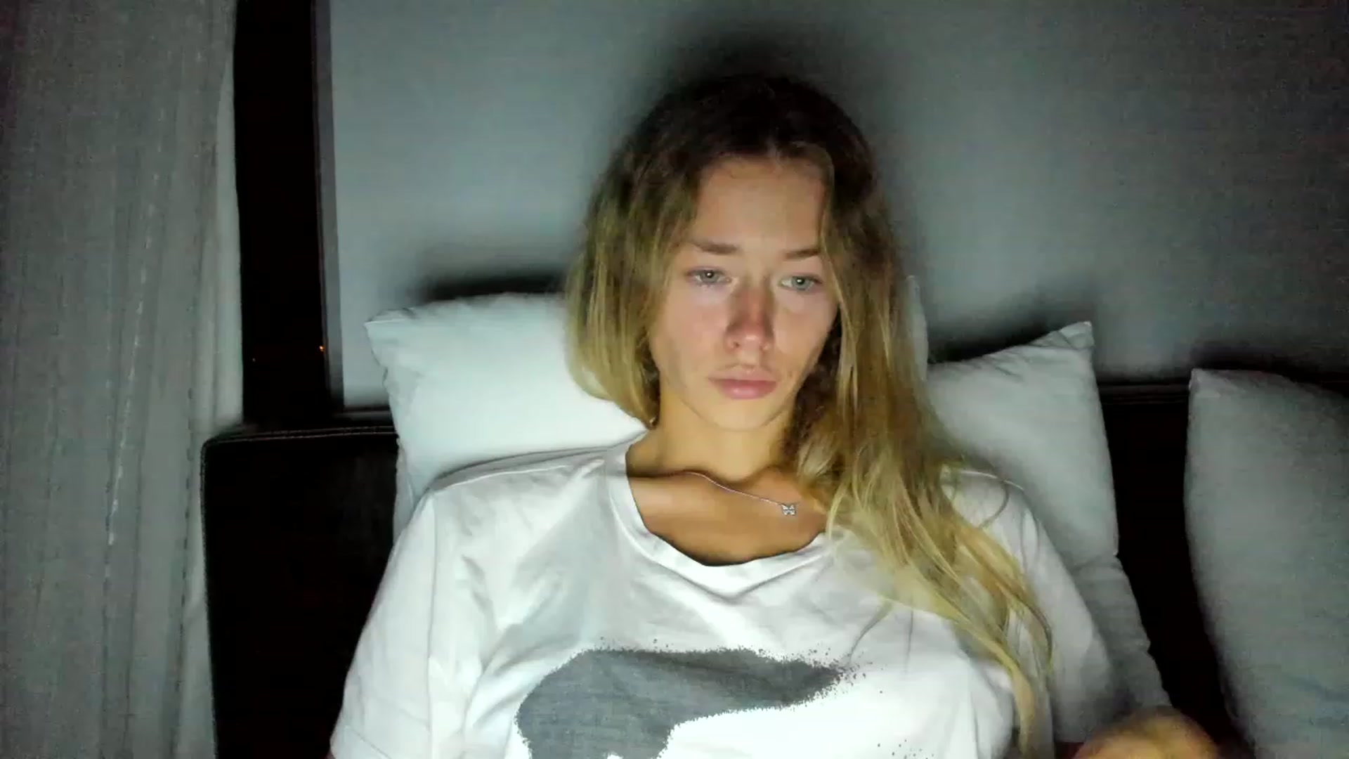Gallery image thumbnail from Oksanafedorov's myfreecams stream on, 11/20/2022, 20:43 image 14 of 20