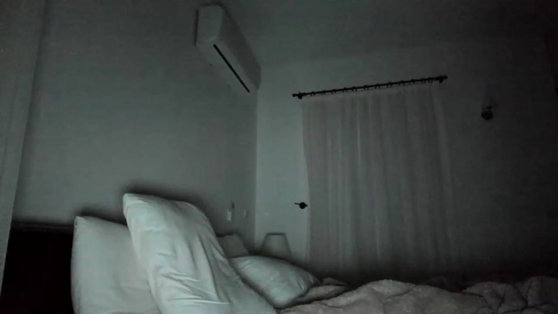 Gallery image thumbnail from Oksanafedorov's myfreecams stream on, 11/20/2022, 21:09 image 17 of 20