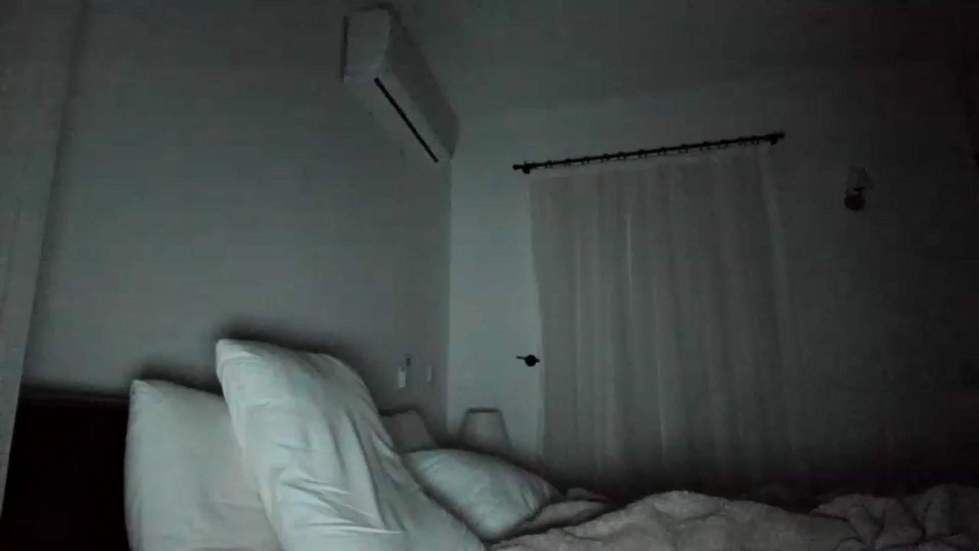 Gallery image thumbnail from Oksanafedorov's myfreecams stream on, 11/20/2022, 21:09 image 20 of 20