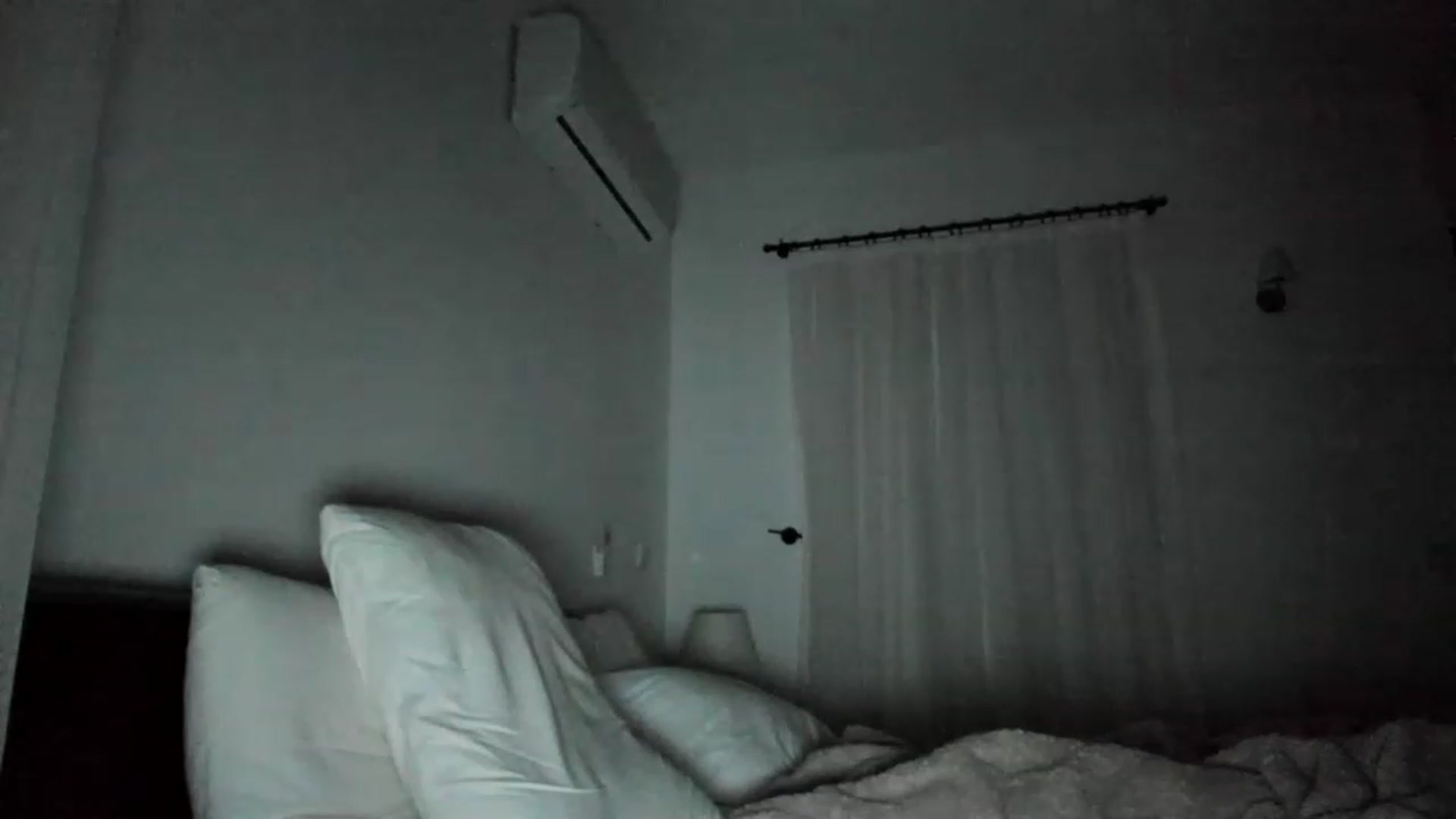 Gallery image thumbnail from Oksanafedorov's myfreecams stream on, 11/20/2022, 21:09 image 16 of 20