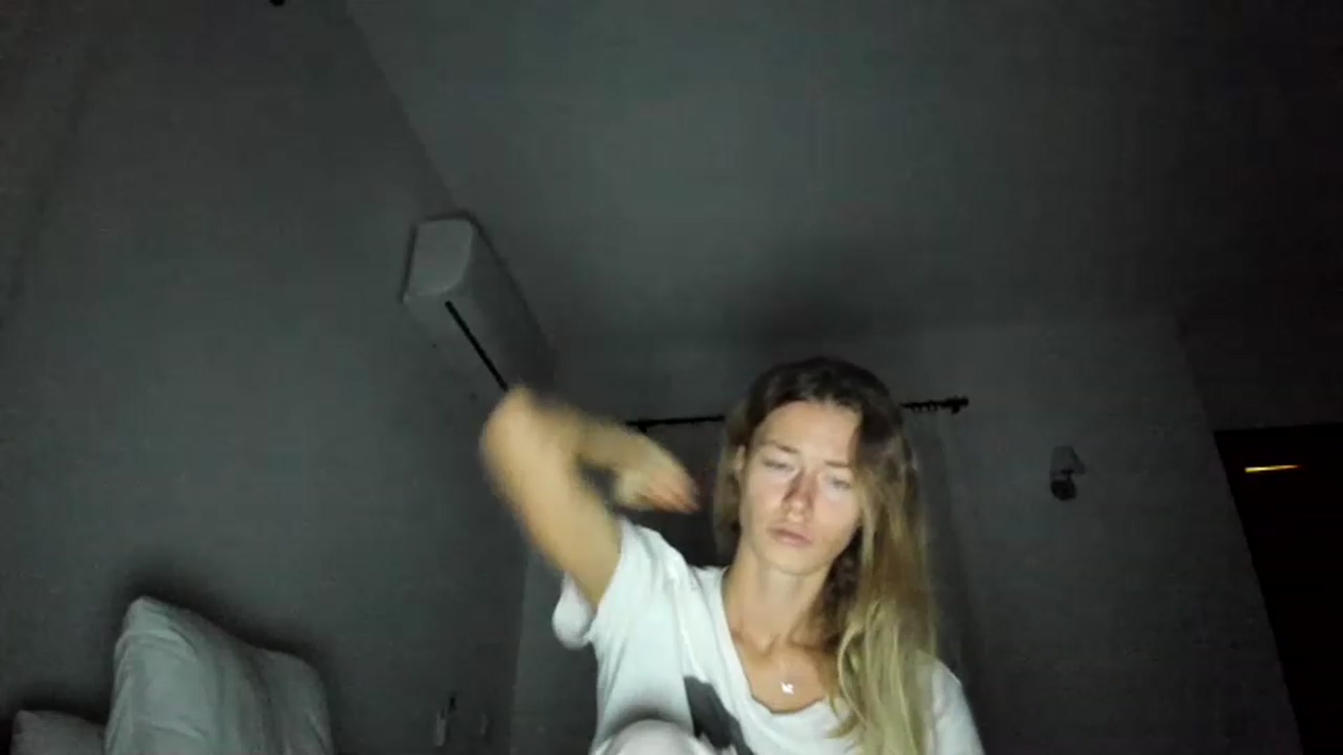 Gallery image thumbnail from Oksanafedorov's myfreecams stream on, 11/20/2022, 21:09 image 10 of 20