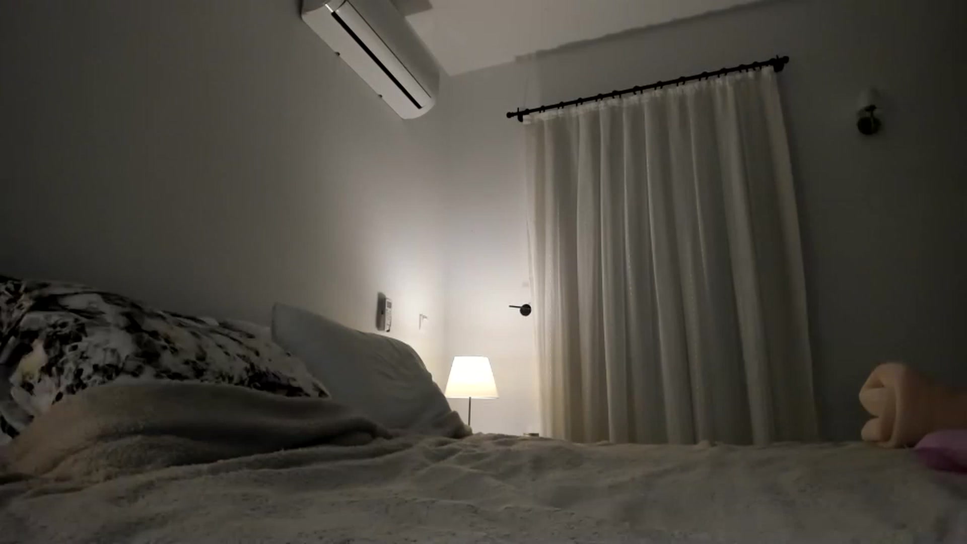 Gallery image thumbnail from Oksanafedorov's myfreecams stream on, 11/21/2022, 23:24 image 12 of 20