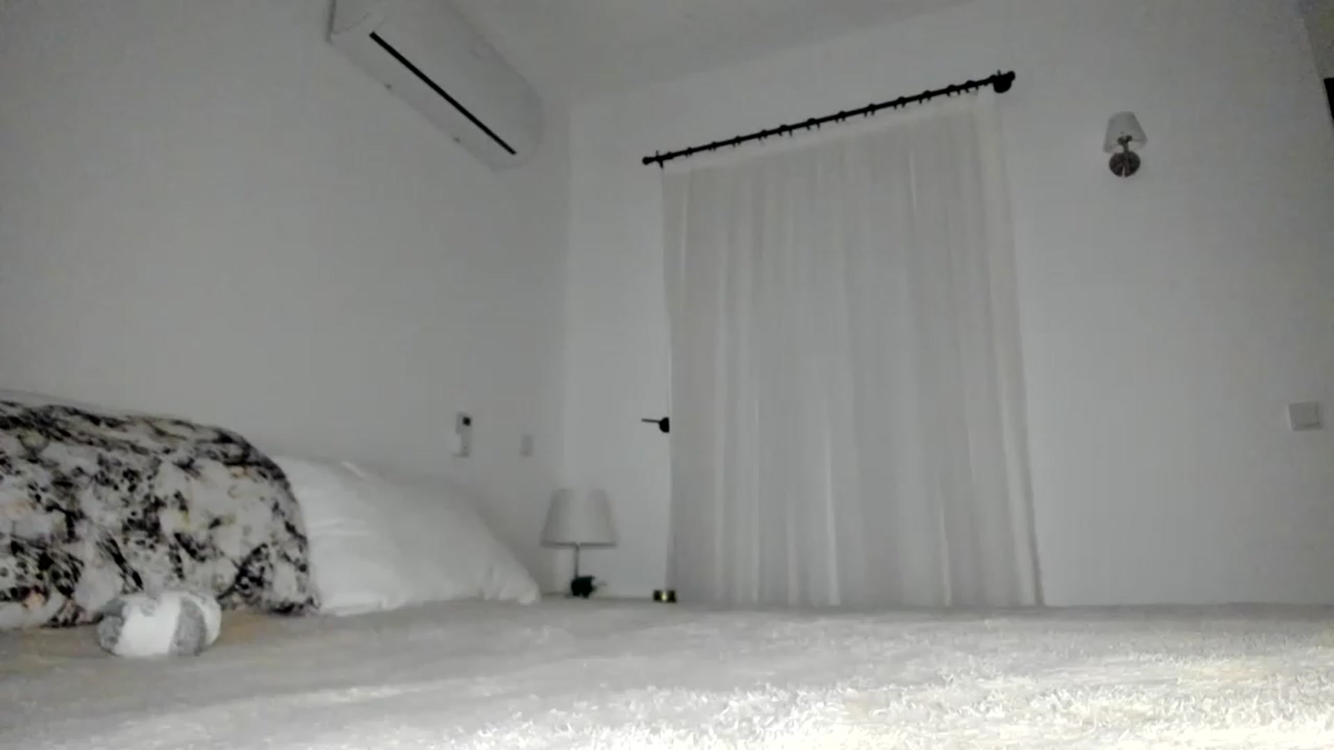 Gallery image thumbnail from Oksanafedorov's myfreecams stream on, 11/24/2022, 15:50 image 17 of 20