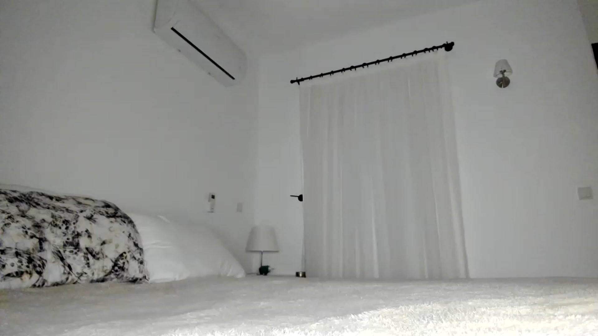 Gallery image thumbnail from Oksanafedorov's myfreecams stream on, 11/24/2022, 17:54 image 18 of 20