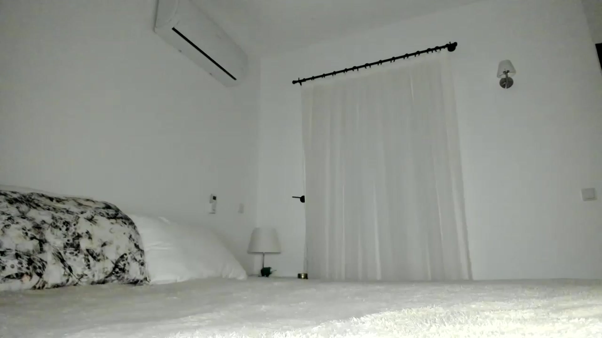 Gallery image thumbnail from Oksanafedorov's myfreecams stream on, 11/24/2022, 17:54 image 13 of 20