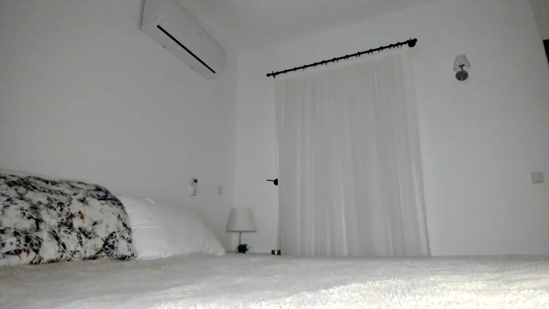 Gallery image thumbnail from Oksanafedorov's myfreecams stream on, 11/24/2022, 17:54 image 17 of 20