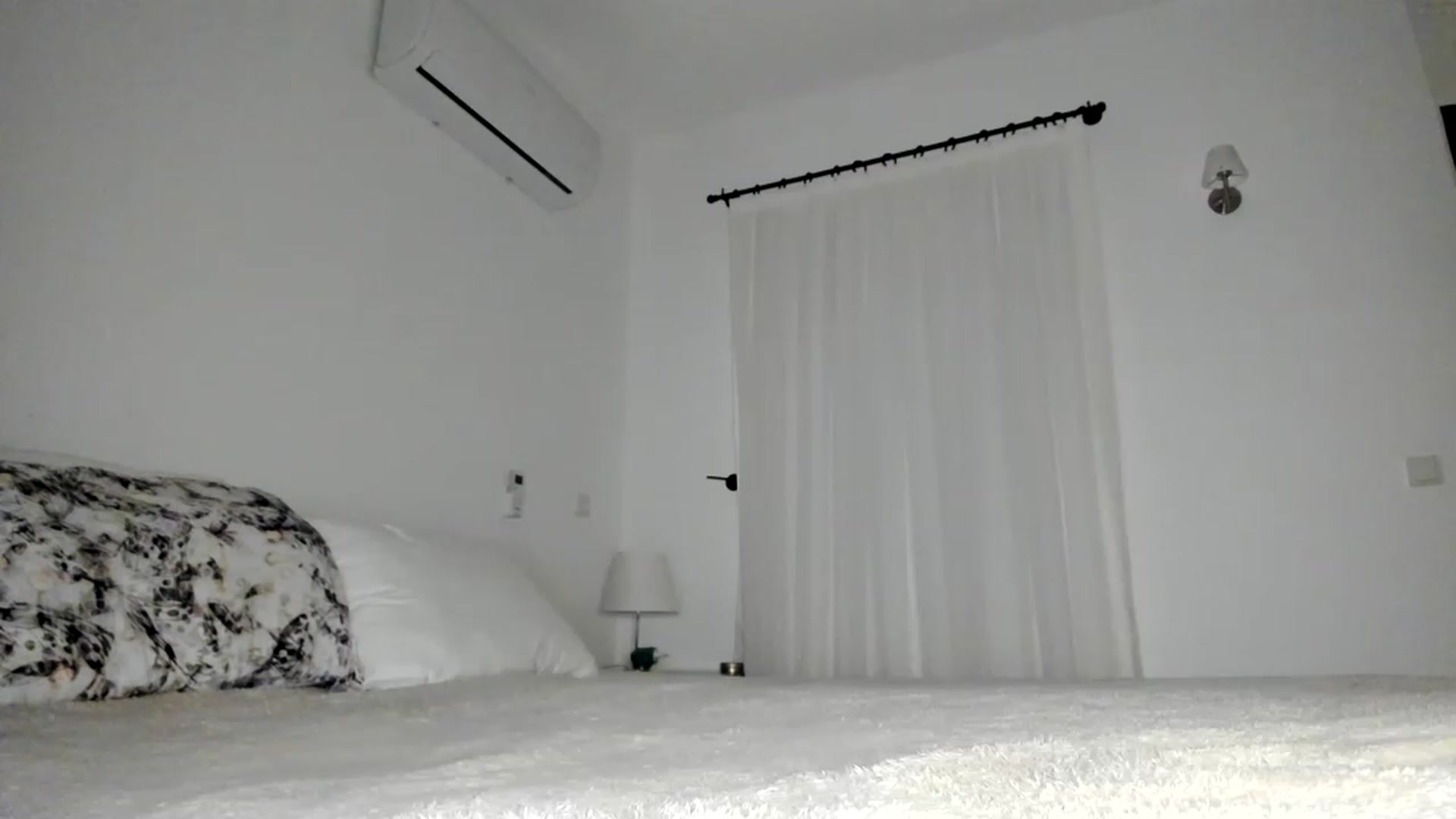 Gallery image thumbnail from Oksanafedorov's myfreecams stream on, 11/24/2022, 18:12 image 10 of 20
