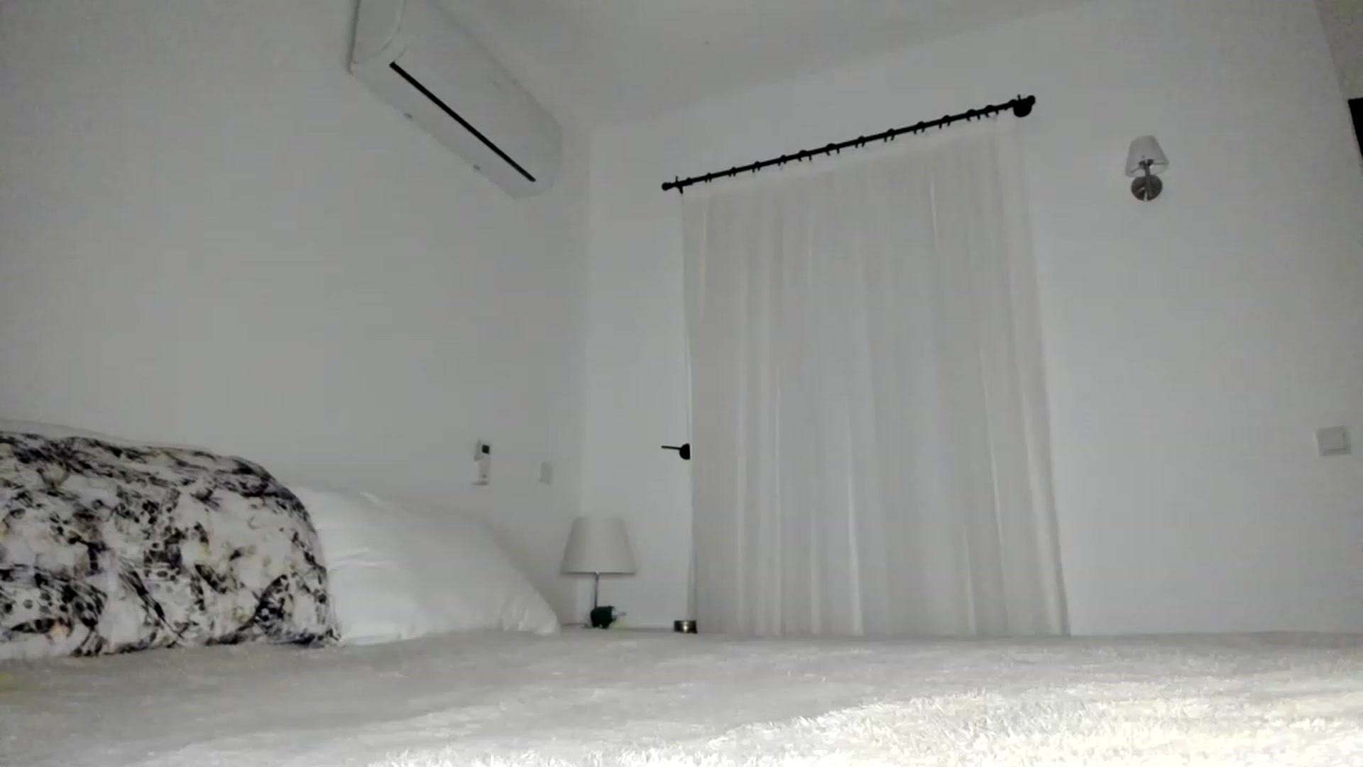 Gallery image thumbnail from Oksanafedorov's myfreecams stream on, 11/24/2022, 18:12 image 1 of 20