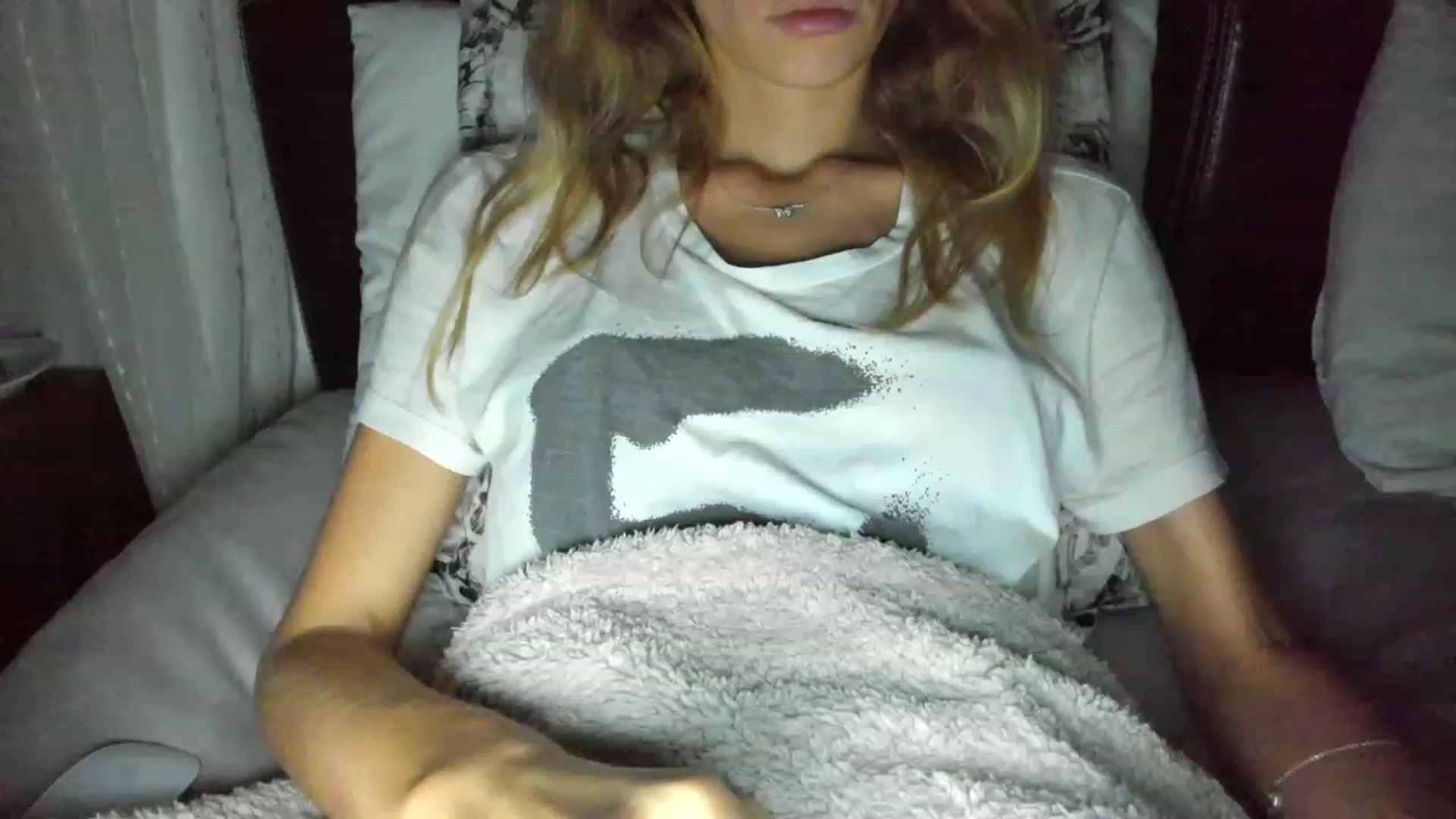Gallery image thumbnail from Oksanafedorov's myfreecams stream on, 11/26/2022, 21:35 image 7 of 20