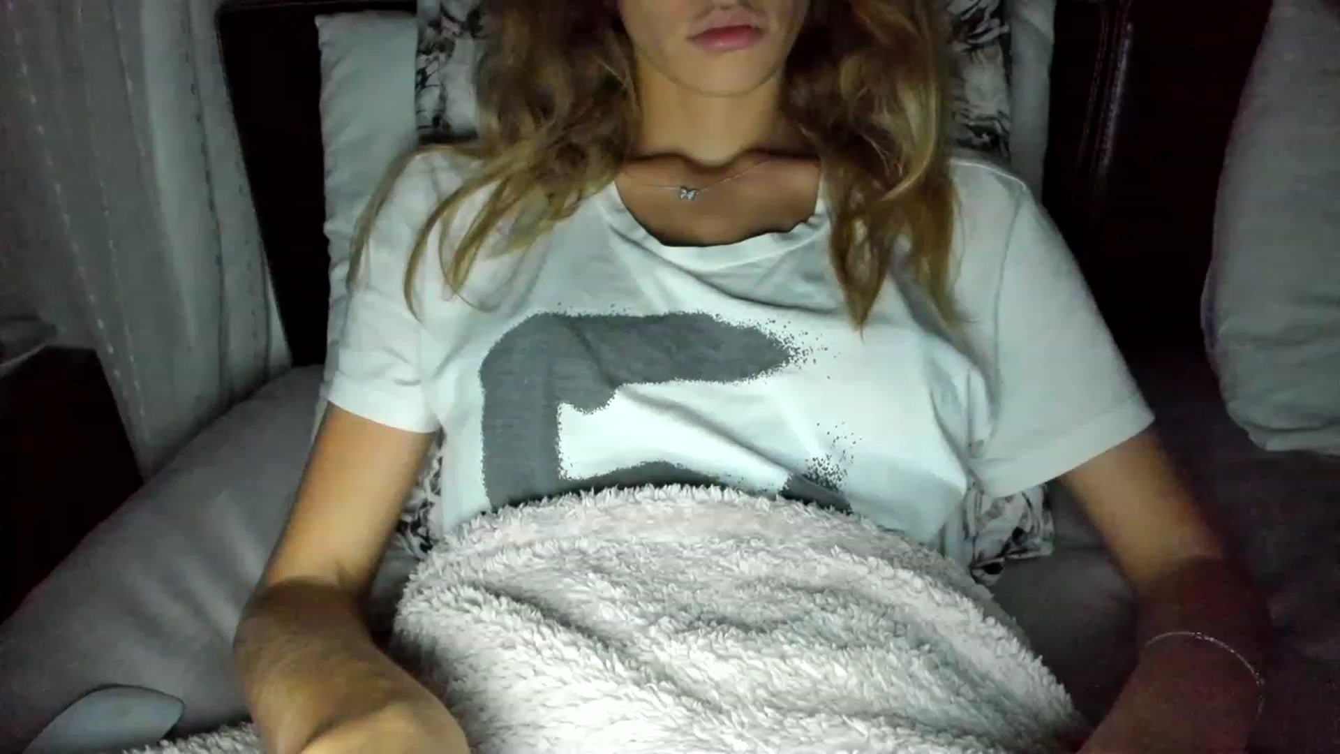 Gallery image thumbnail from Oksanafedorov's myfreecams stream on, 11/26/2022, 21:35 image 14 of 20