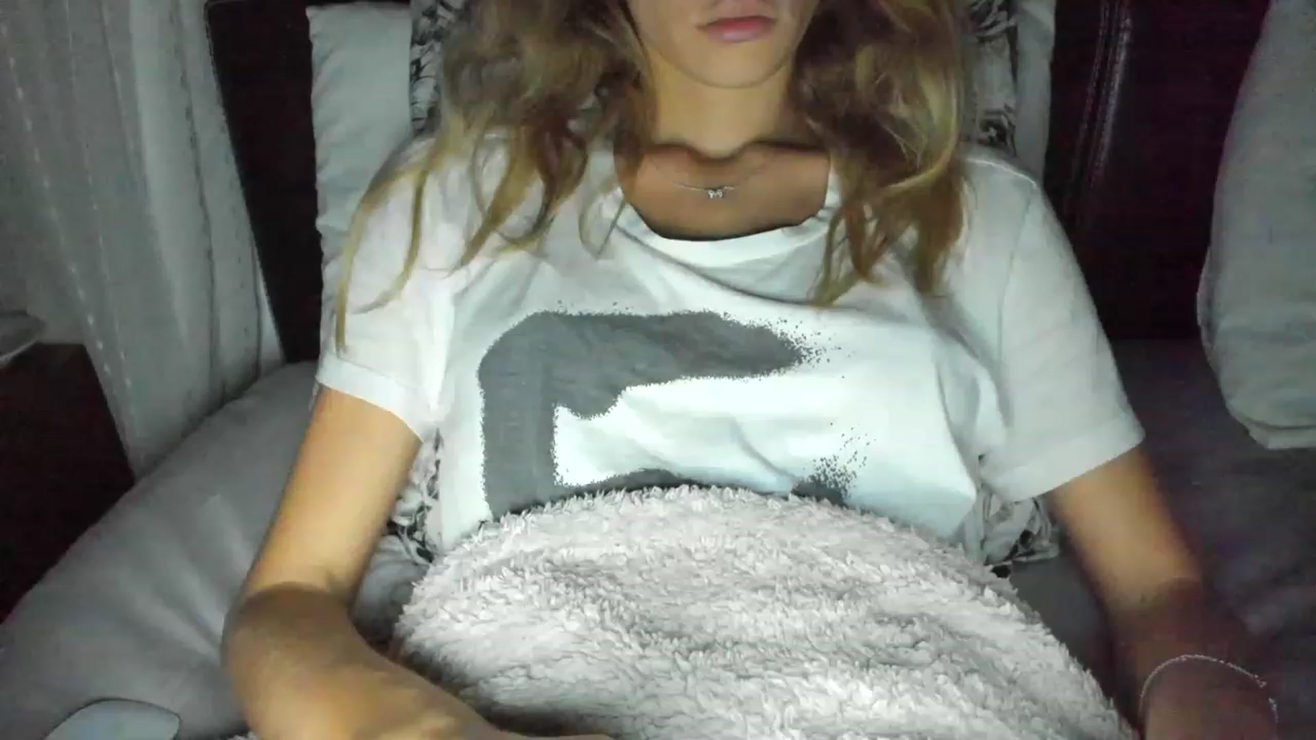 Gallery image thumbnail from Oksanafedorov's myfreecams stream on, 11/26/2022, 21:35 image 5 of 20