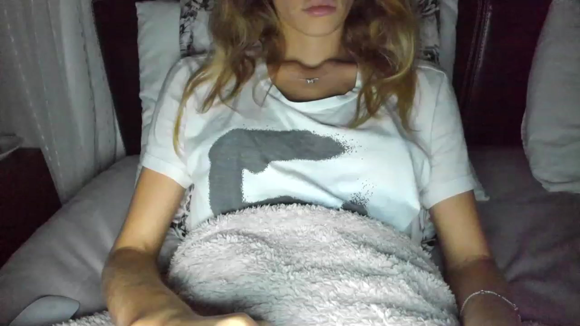 Gallery image thumbnail from Oksanafedorov's myfreecams stream on, 11/26/2022, 21:35 image 8 of 20
