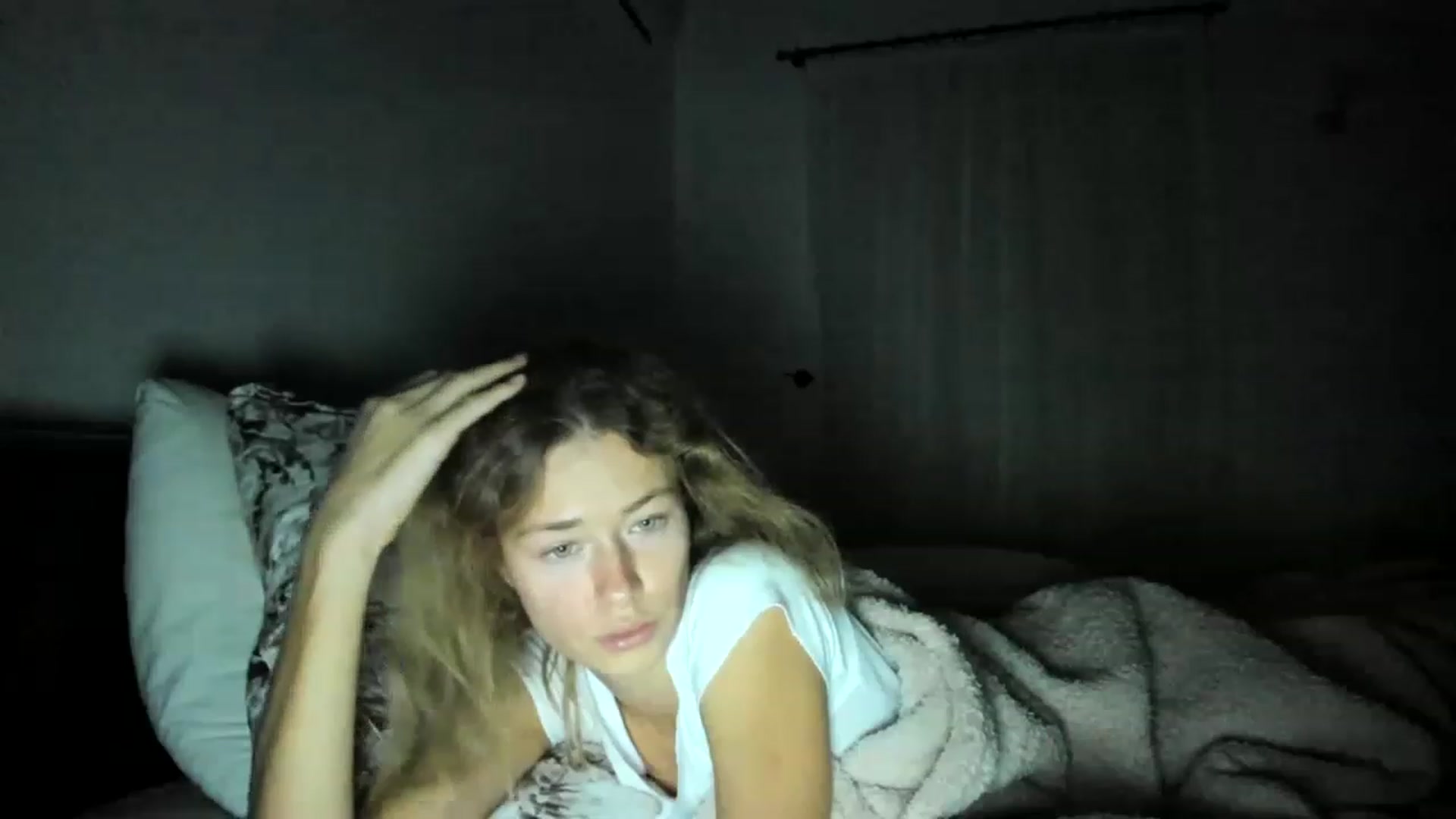Gallery image thumbnail from Oksanafedorov's myfreecams stream on, 11/27/2022, 21:36 image 12 of 20