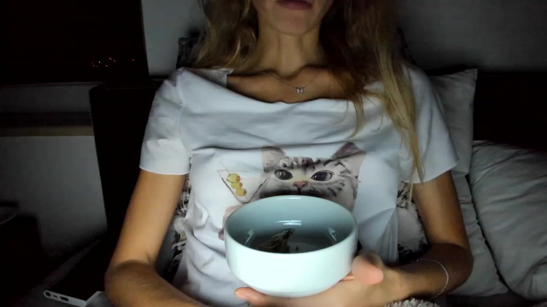 Gallery image thumbnail from Oksanafedorov's myfreecams stream on, 11/27/2022, 21:36 image 3 of 20