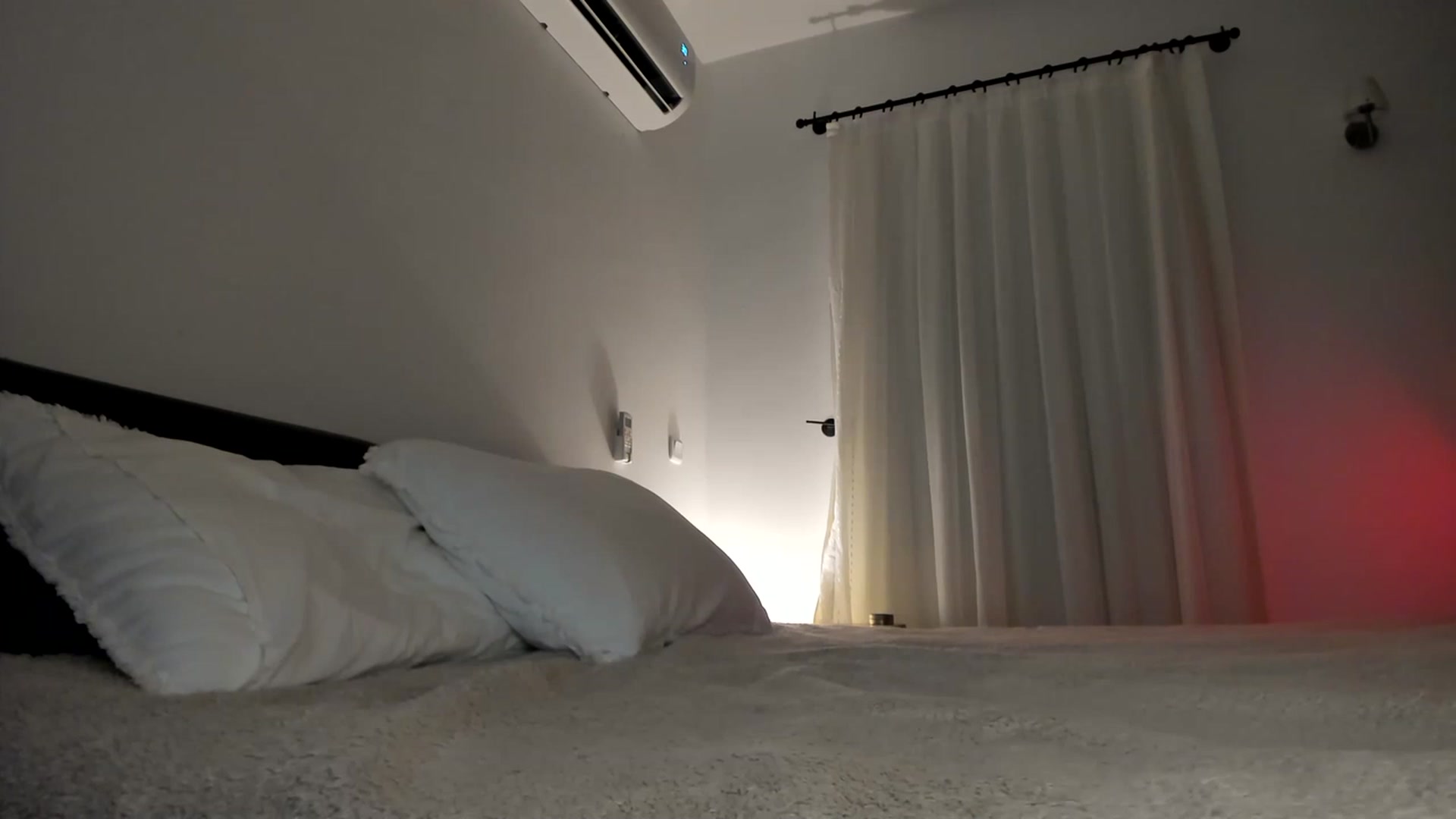 Gallery image thumbnail from Oksanafedorov's myfreecams stream on, 12/03/2022, 16:59 image 2 of 20