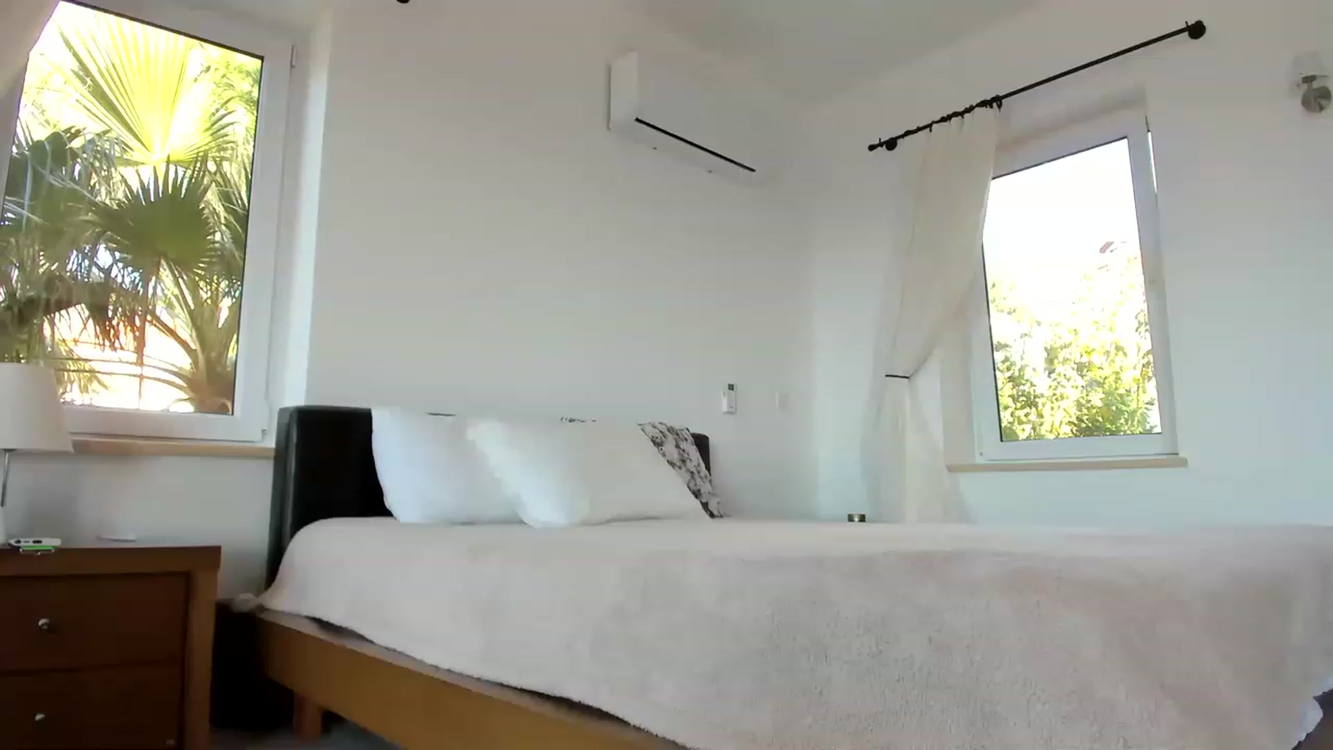 Gallery image thumbnail from Oksanafedorov's myfreecams stream on, 12/26/2022, 12:03 image 10 of 20