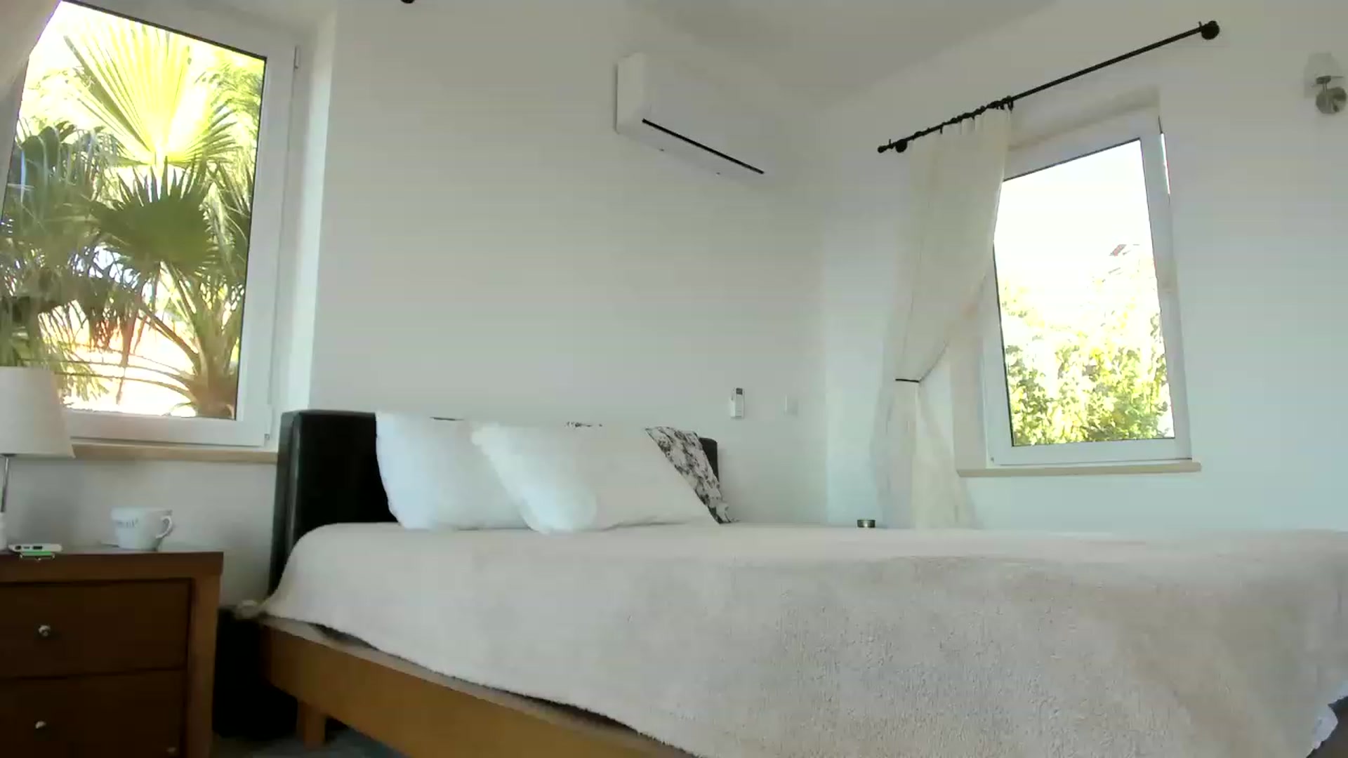 Gallery image thumbnail from Oksanafedorov's myfreecams stream on, 12/26/2022, 12:03 image 5 of 20