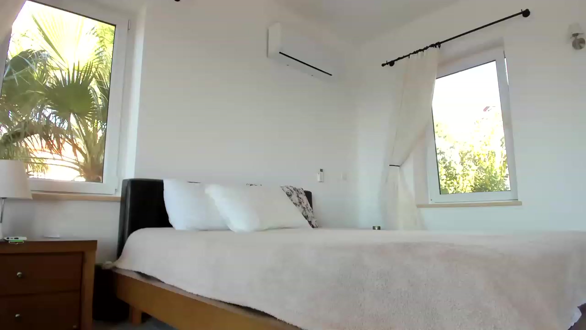 Gallery image thumbnail from Oksanafedorov's myfreecams stream on, 12/26/2022, 12:03 image 17 of 20