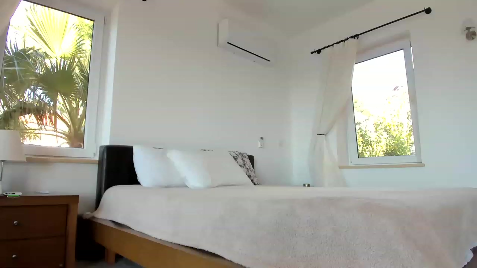 Gallery image thumbnail from Oksanafedorov's myfreecams stream on, 12/26/2022, 12:03 image 19 of 20