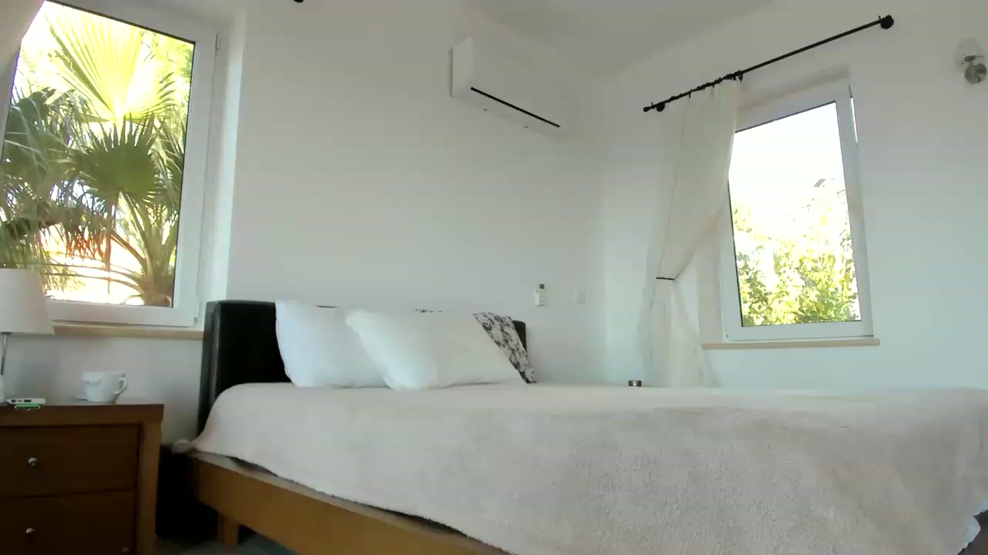 Gallery image thumbnail from Oksanafedorov's myfreecams stream on, 12/26/2022, 12:03 image 3 of 20