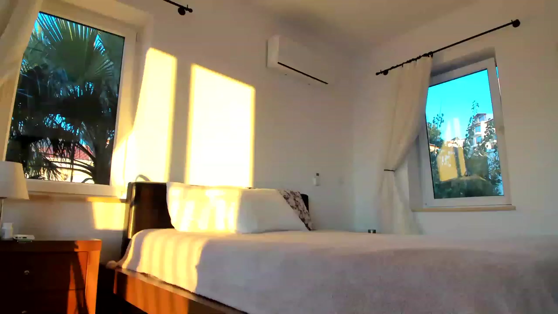 Gallery image thumbnail from Oksanafedorov's myfreecams stream on, 12/26/2022, 15:23 image 3 of 20