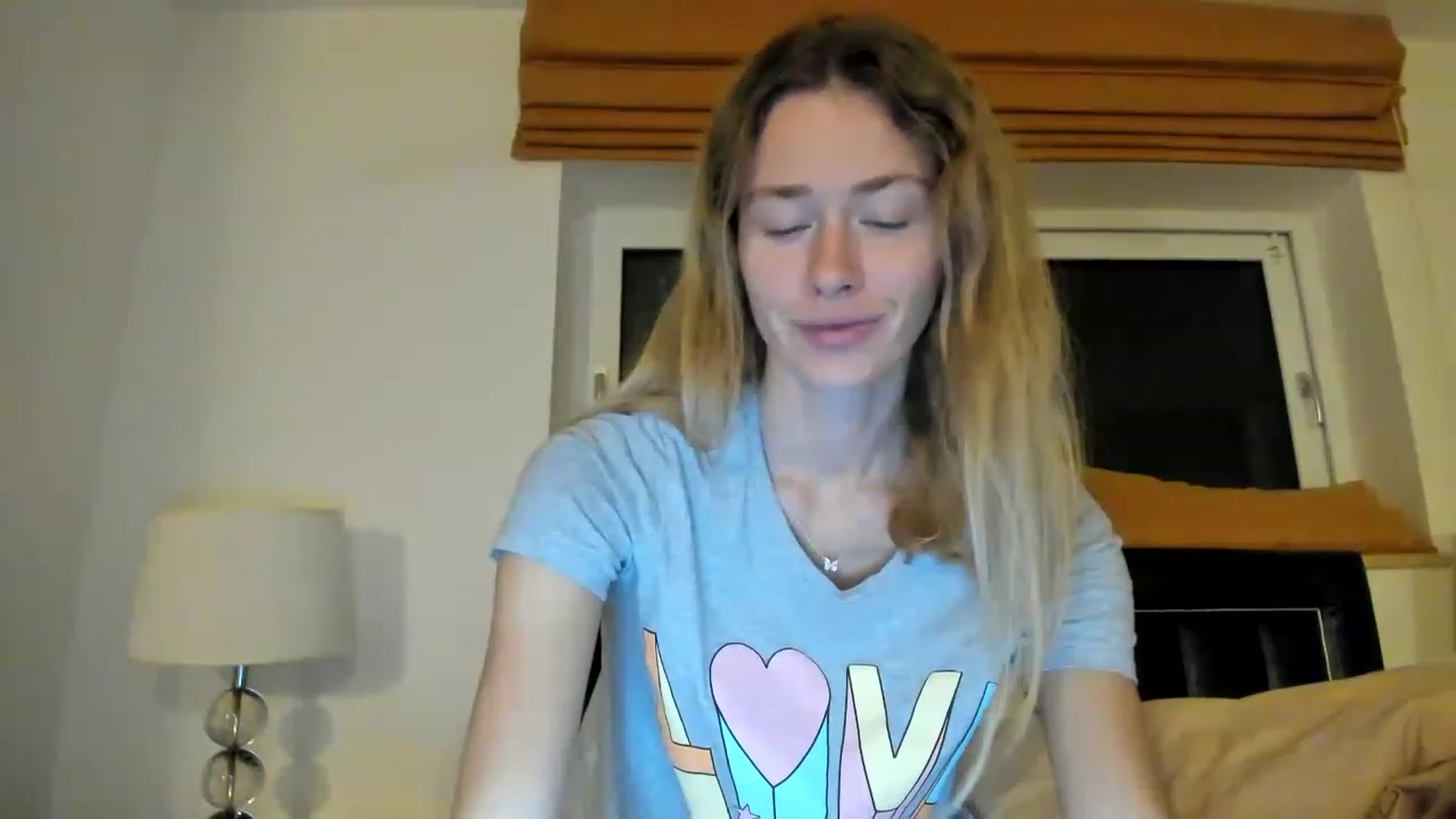 Gallery image thumbnail from Oksanafedorov's myfreecams stream on, 01/02/2023, 16:26 image 2 of 20
