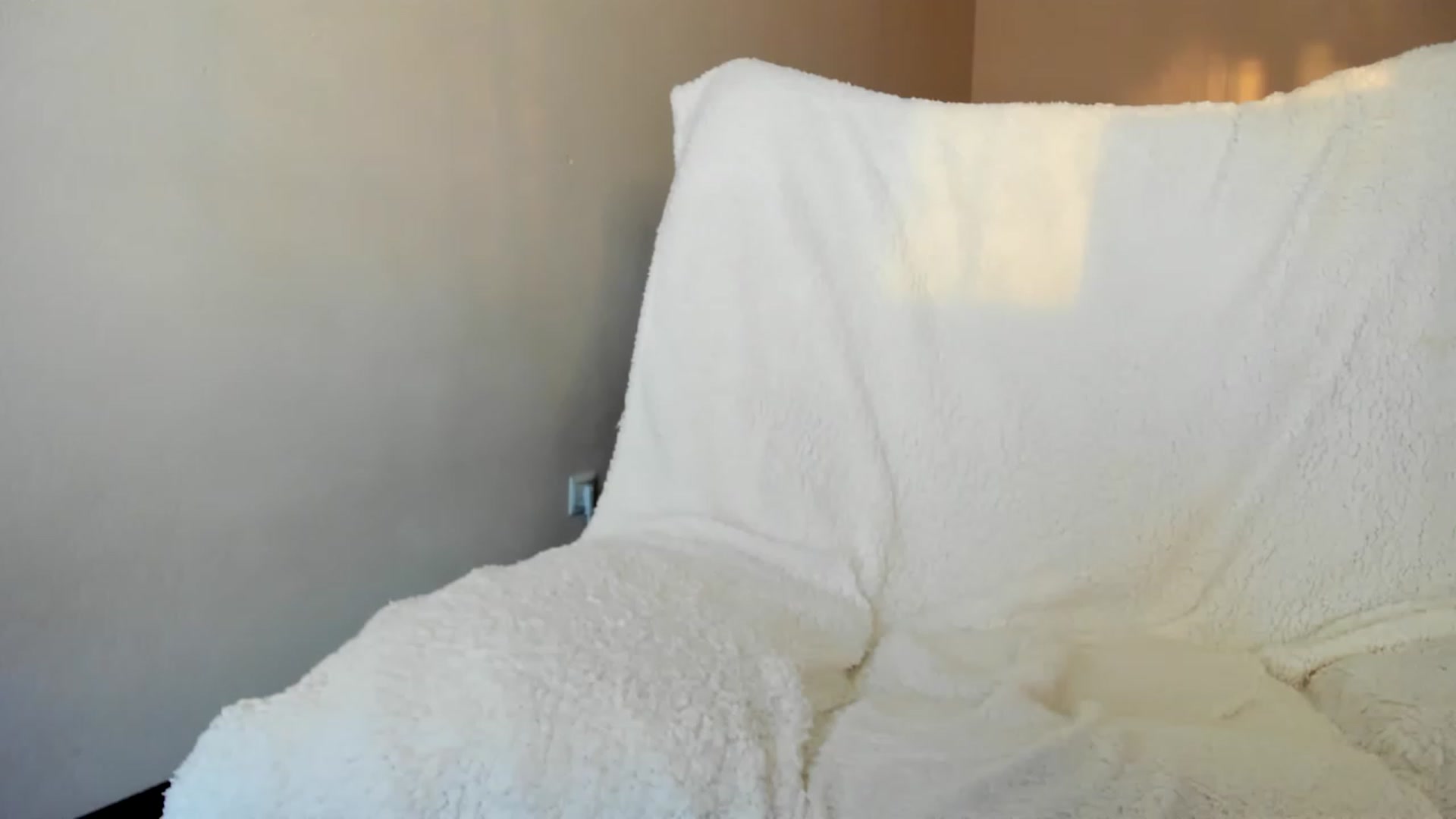 Gallery image thumbnail from Oksanafedorov's myfreecams stream on, 01/27/2023, 14:09 image 19 of 20