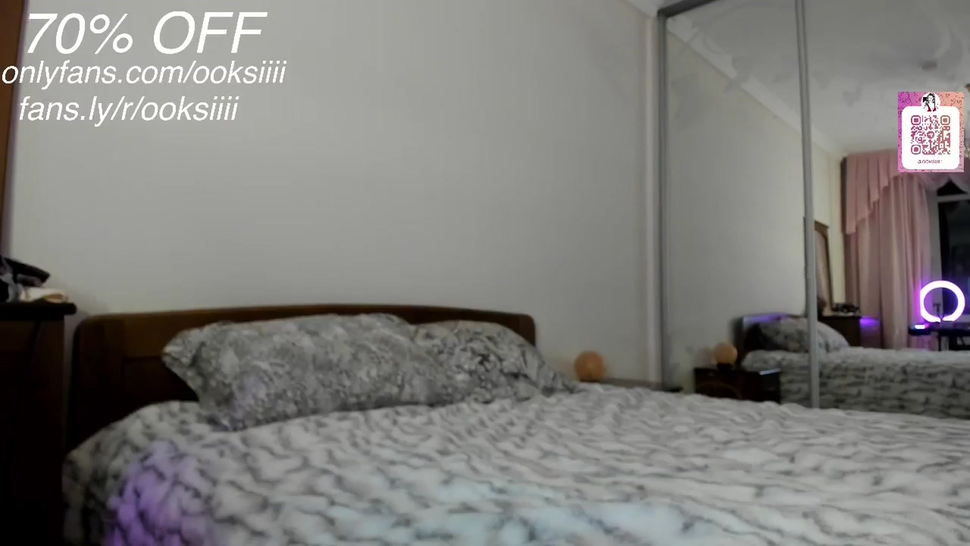 Gallery image thumbnail from Oksanafedorov's myfreecams stream on, 02/01/2023, 17:21 image 5 of 20